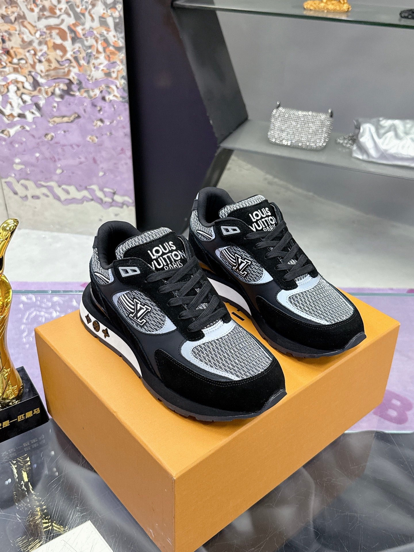 China Replica LV Women Shoes 126usd Only