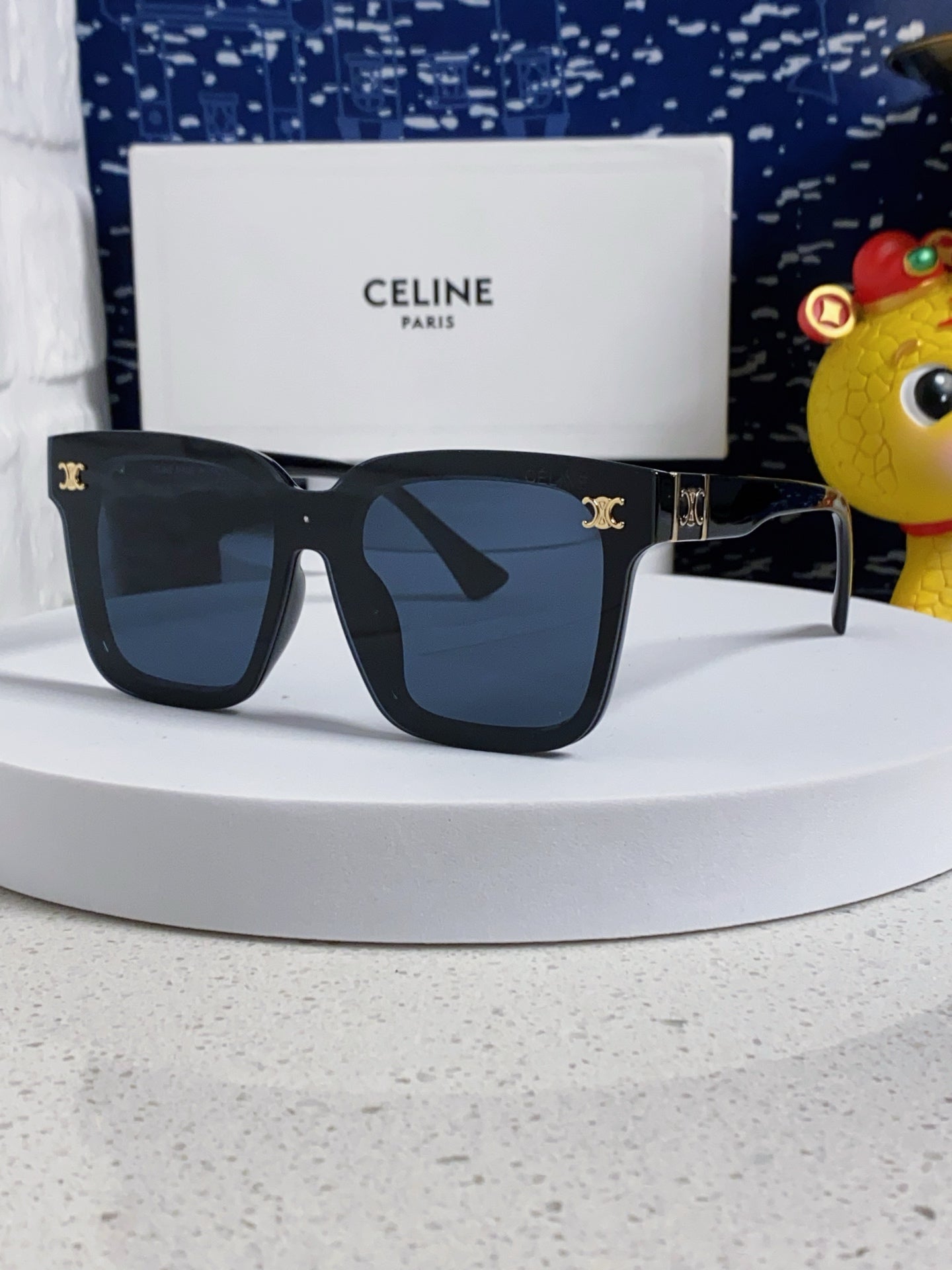 China Replica Celine Sunglasses 30usd Only