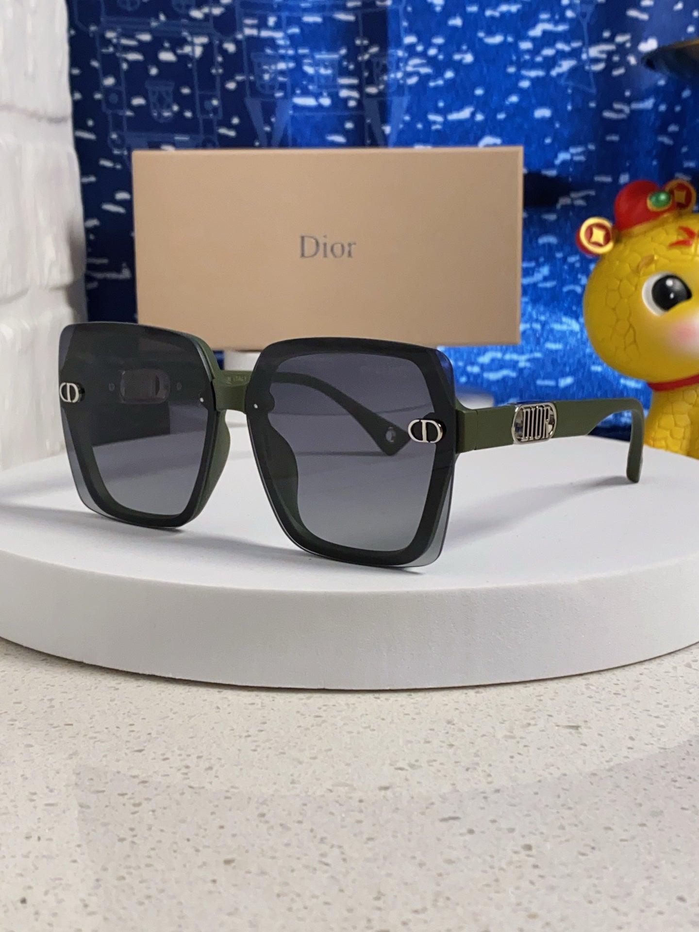 China Replica Dior Sunglasses 28usd Only