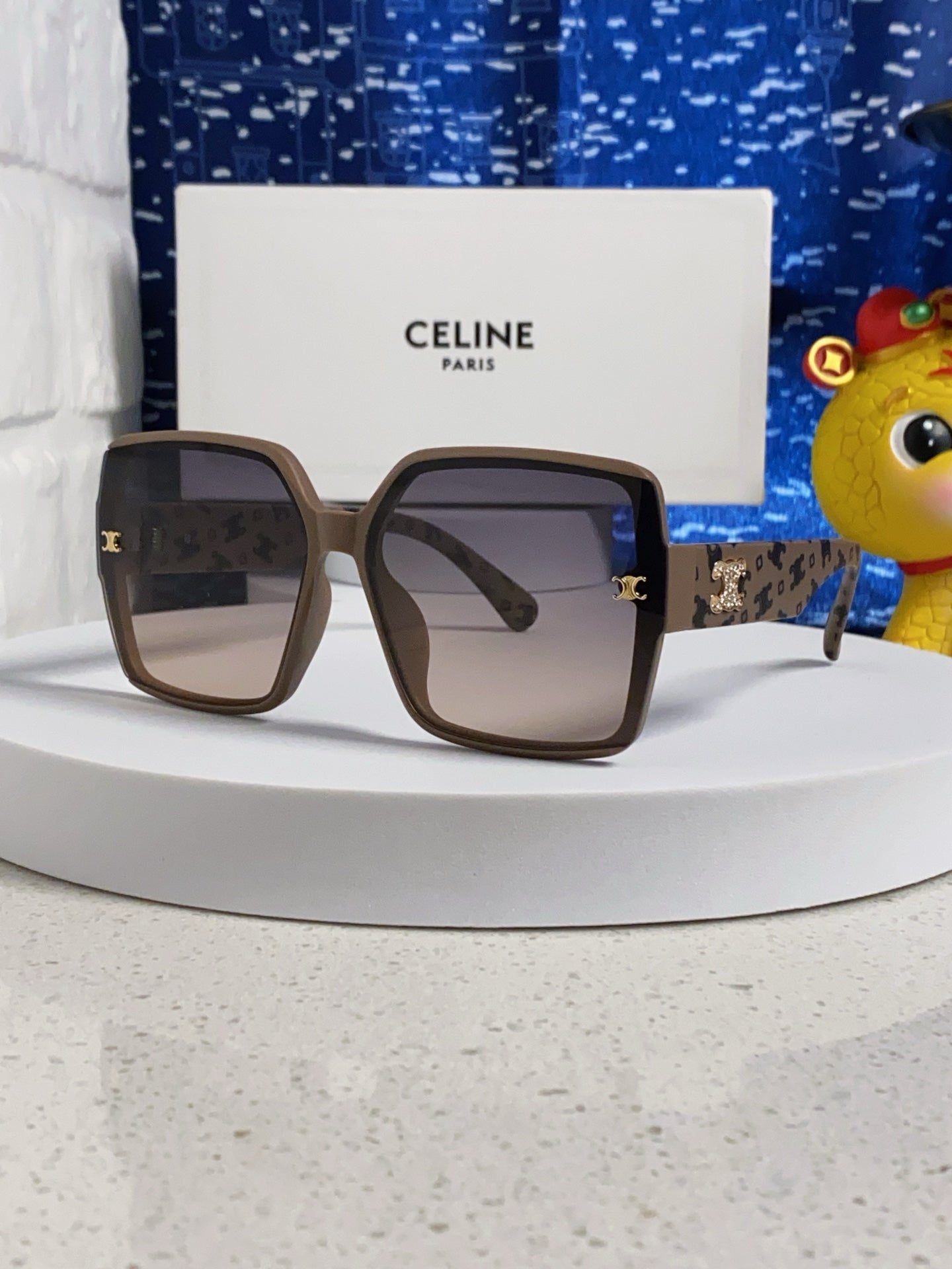 China Replica Celine Sunglasses 28usd Only
