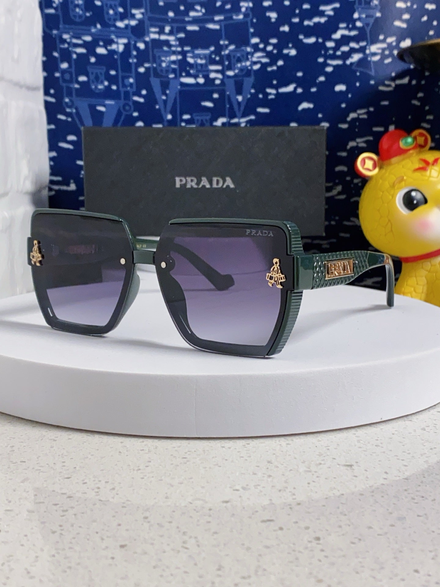 China Replica Prada Sunglasses 30usd Only