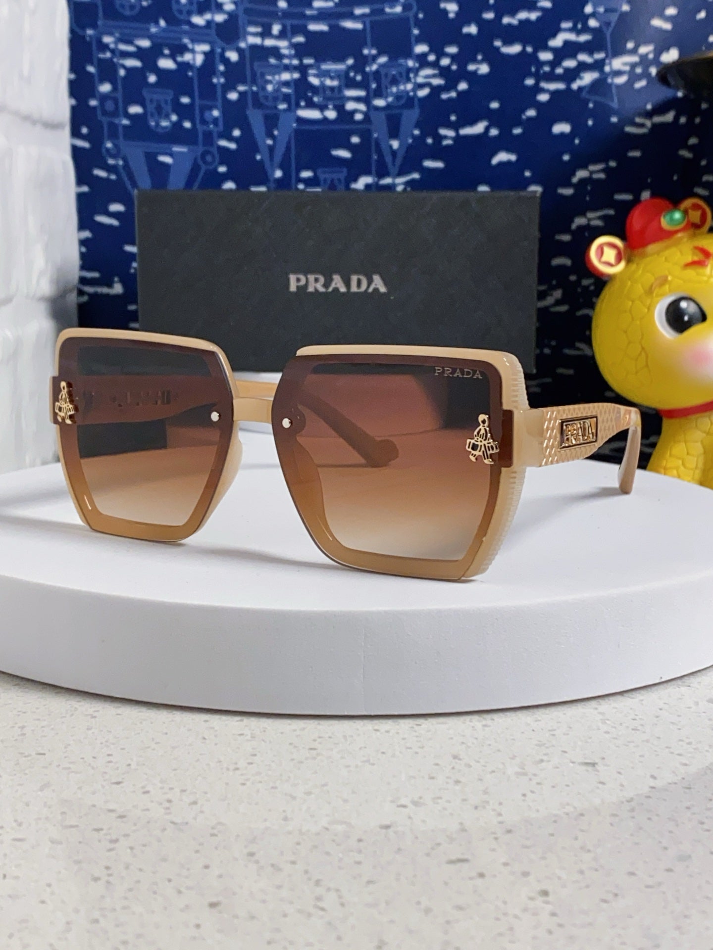 China Replica Prada Sunglasses 30usd Only