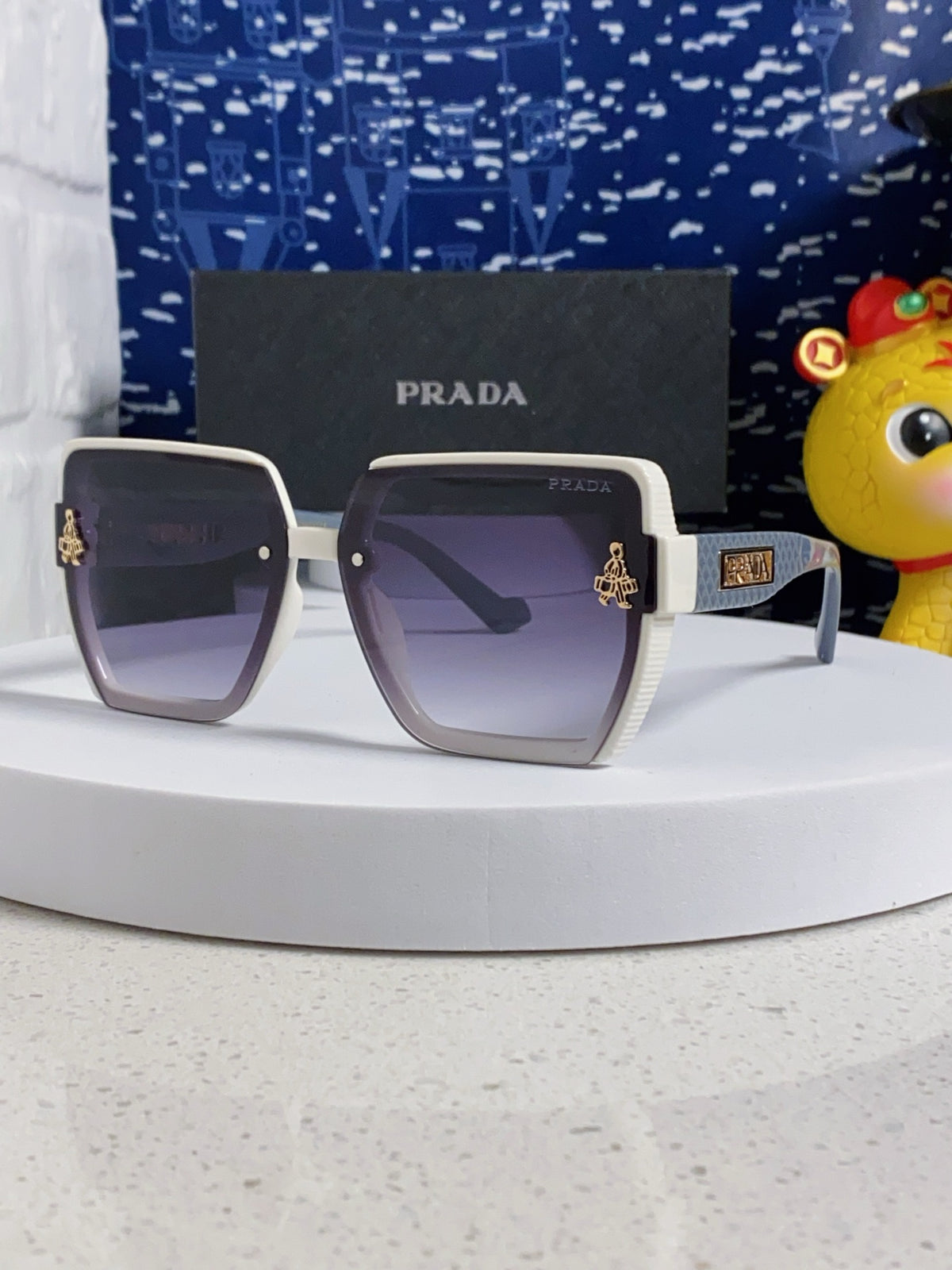 China Replica Prada Sunglasses 30usd Only