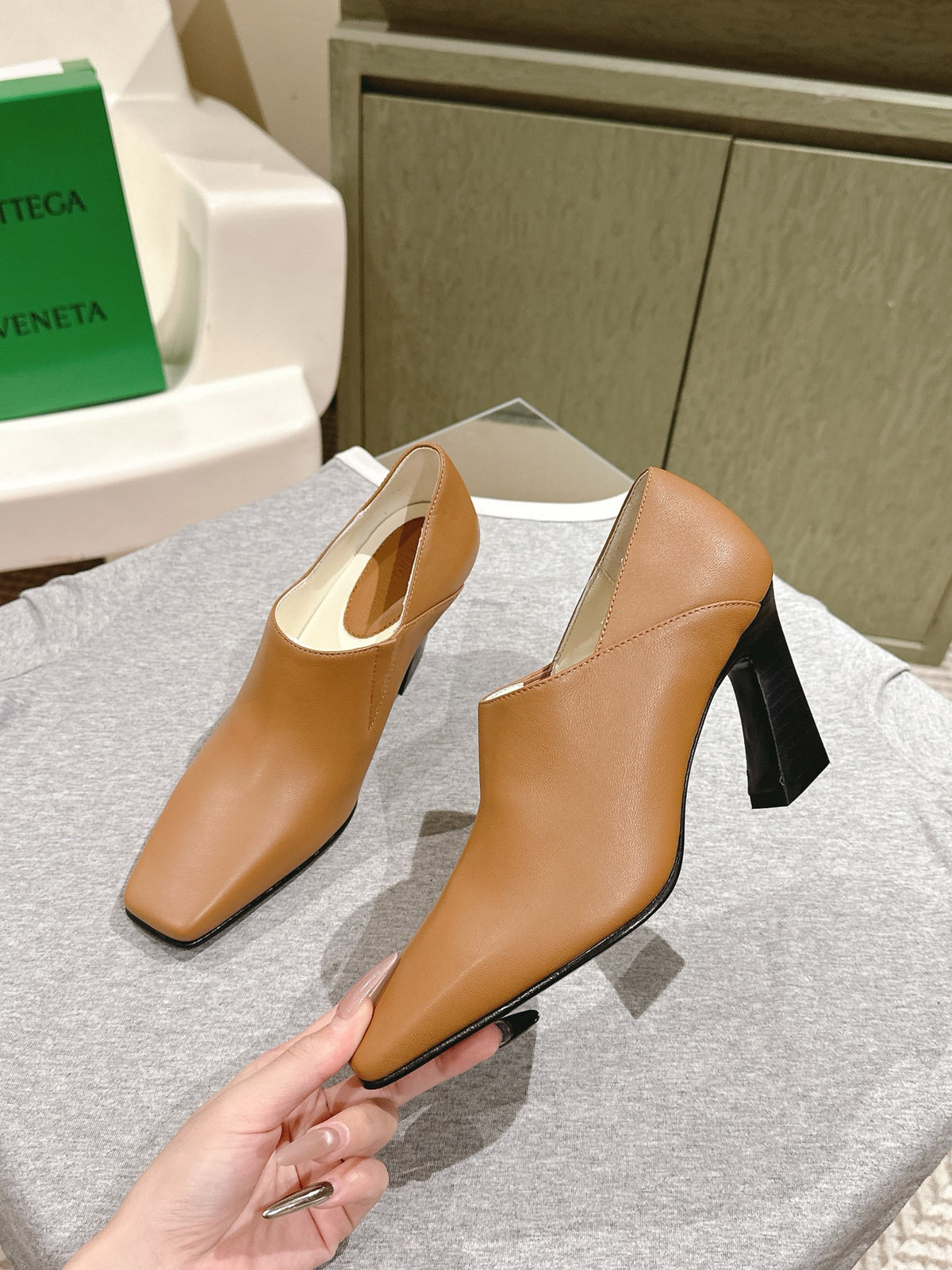 China Replica Bottega Veneta Women Shoes 122usd Only