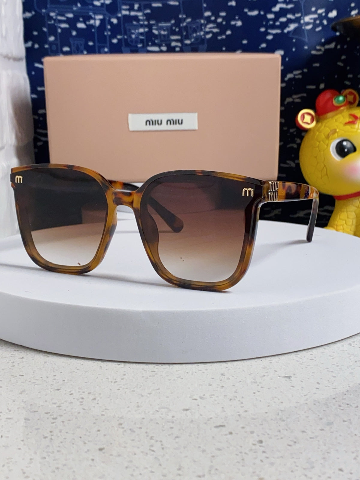 China Replica MiuMiu Sunglasses 28usd Only