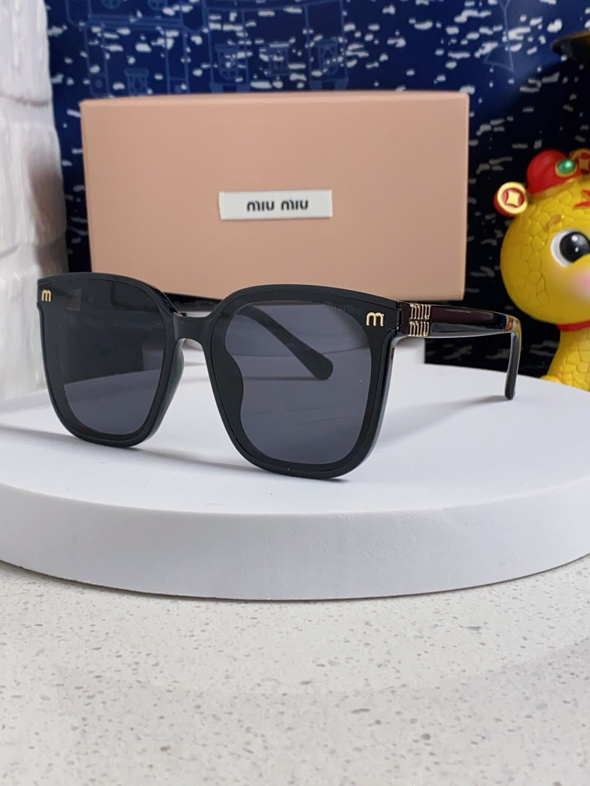 China Replica MiuMiu Sunglasses 28usd Only