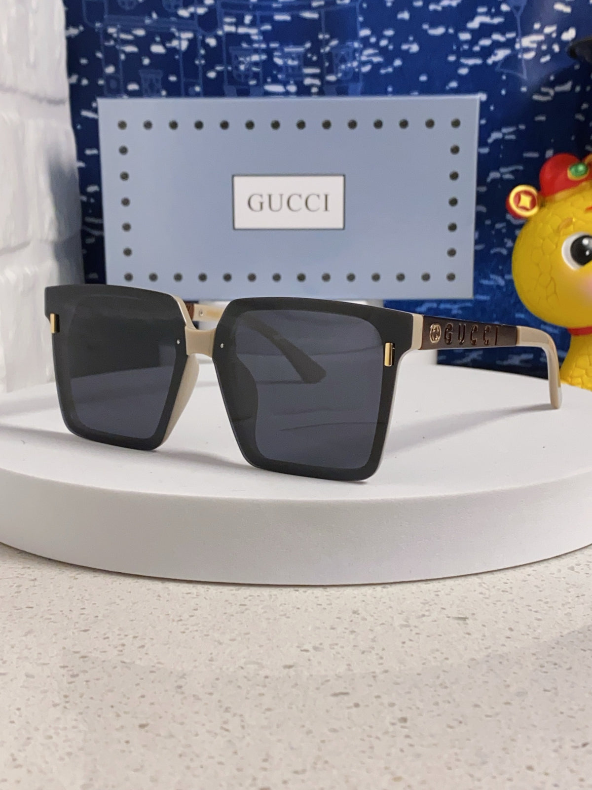 China Replica Gucci Sunglasses 30usd Only