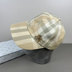 China Replica Burberry Hats 20usd Only