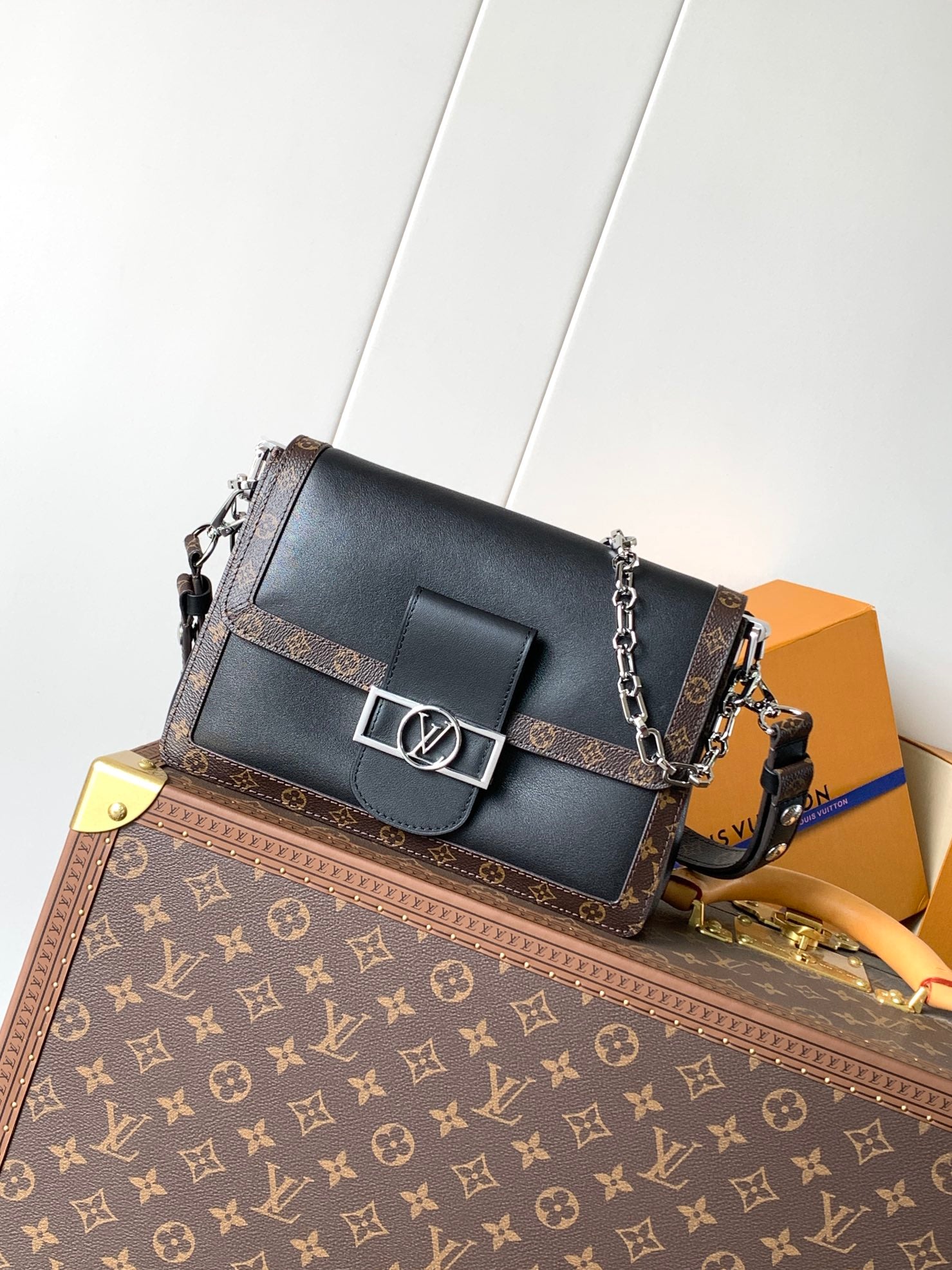 China Replica LV Handbags 195usd Only