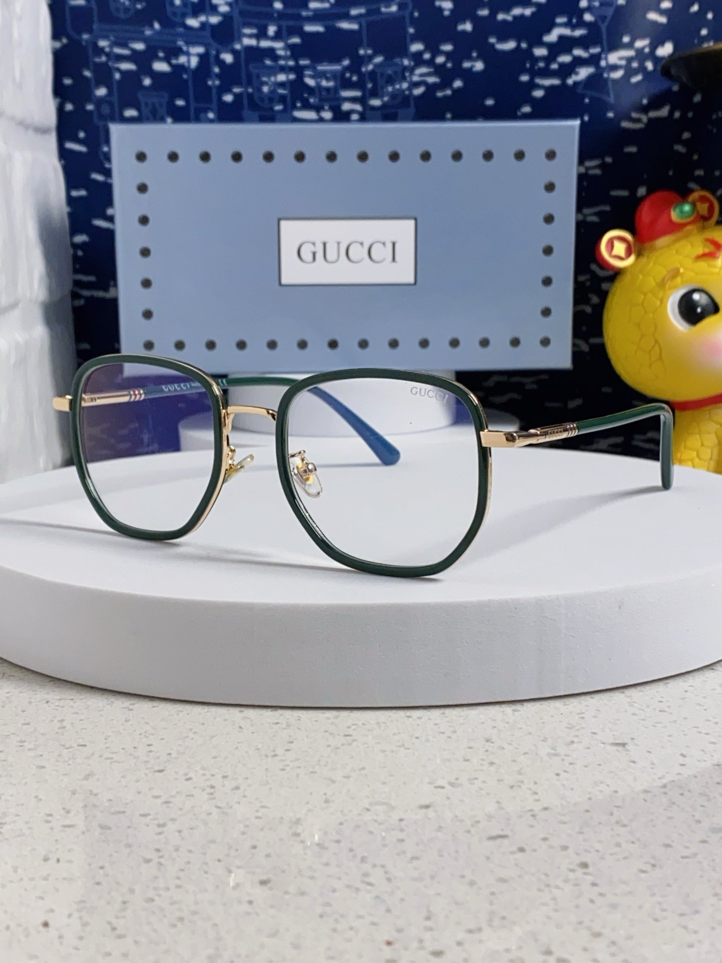 China Replica Gucci Sunglasses 26usd Only