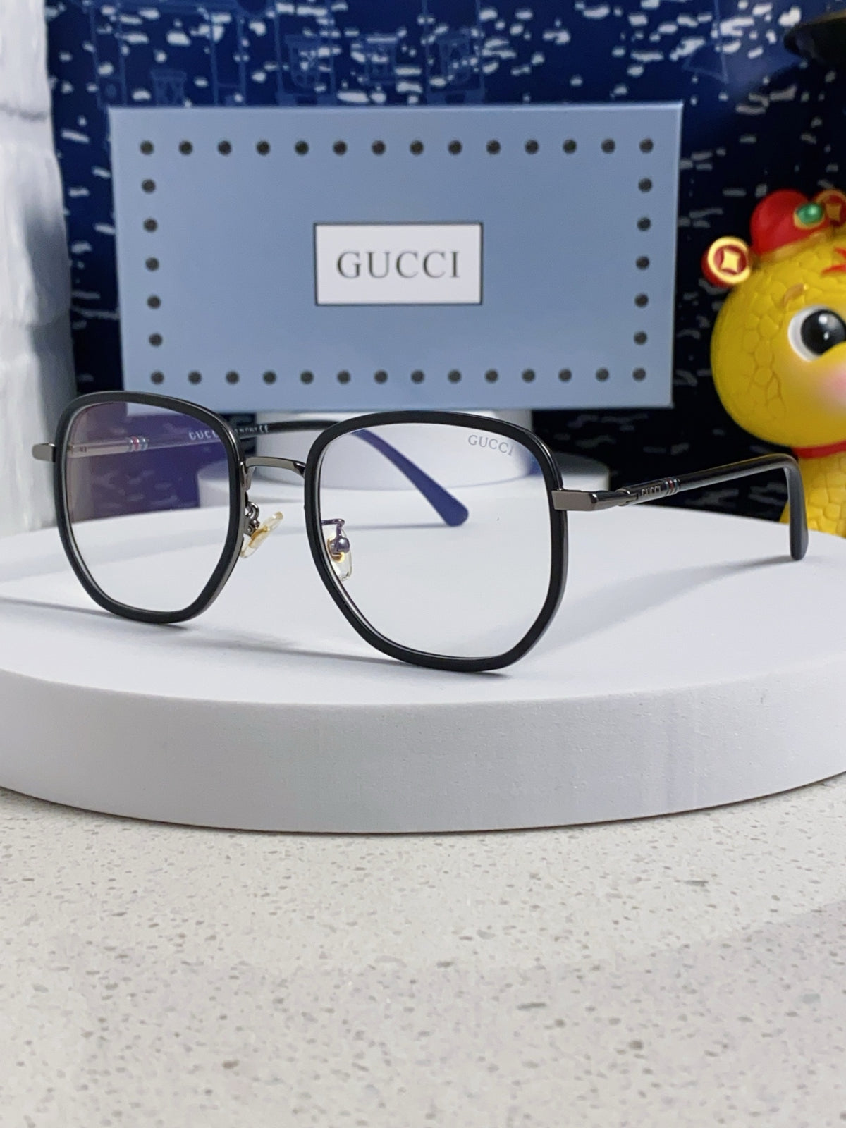 China Replica Gucci Sunglasses 26usd Only