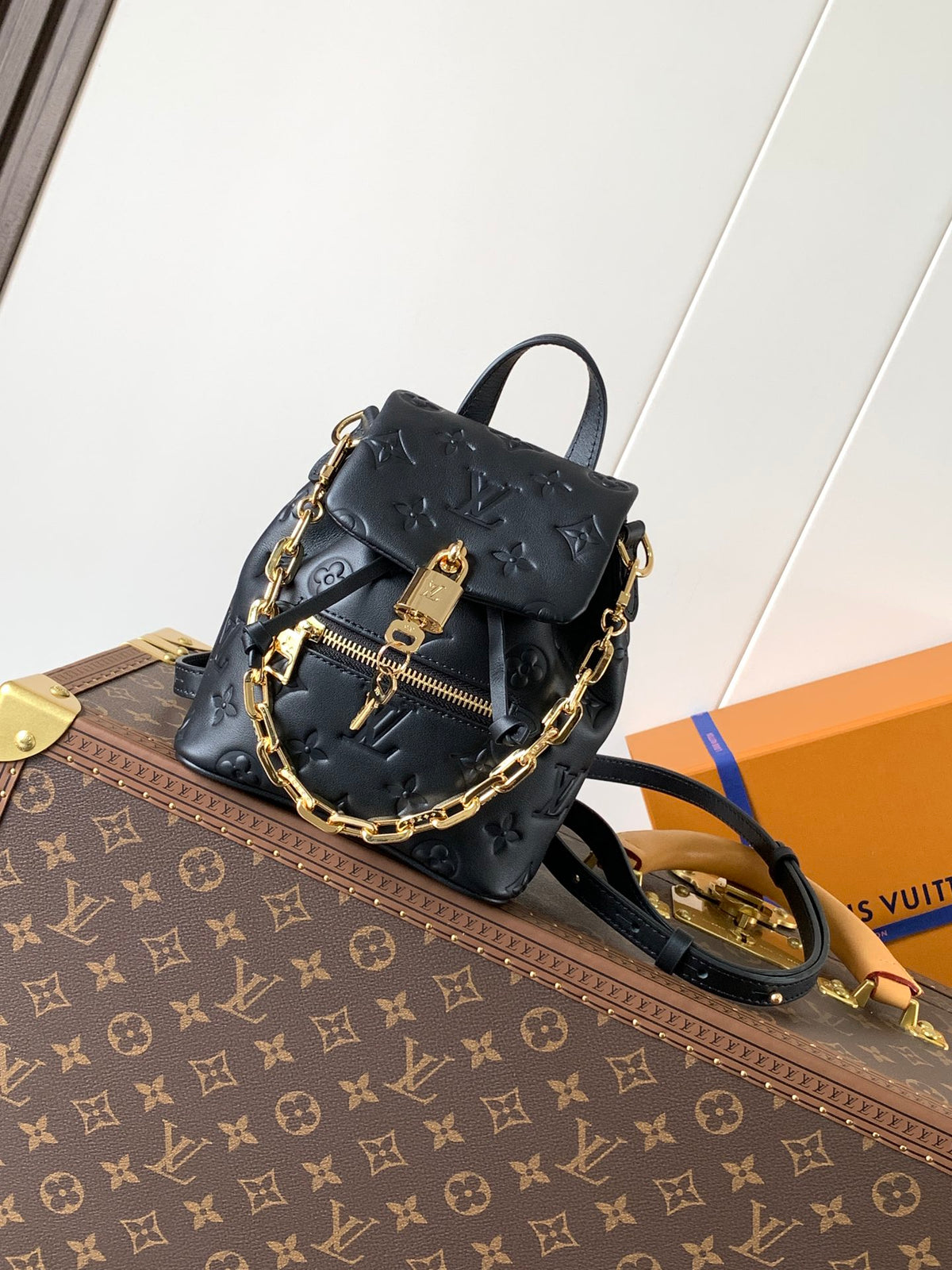 China Replica LV Handbags 165usd Only