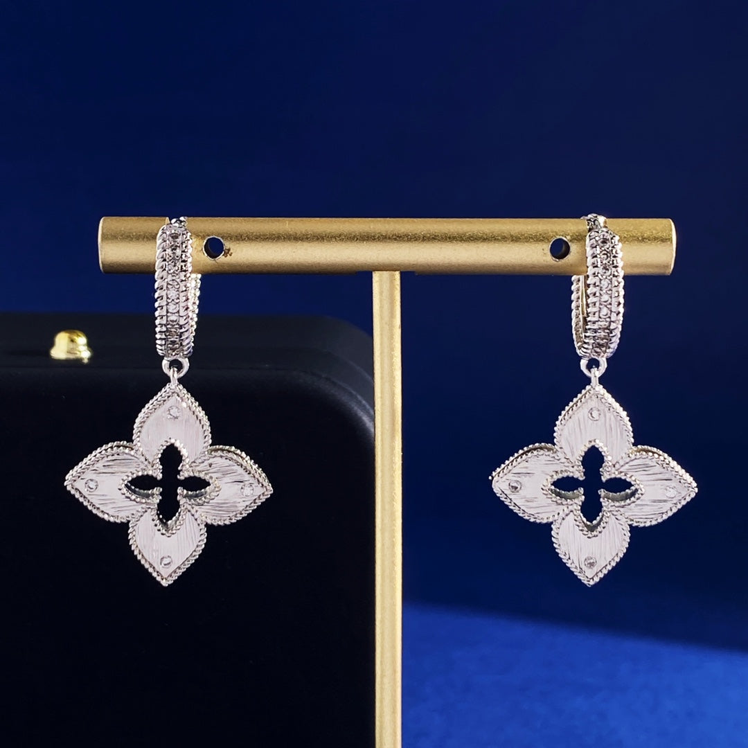 China Replica Van Cleef Arpels Earrings 25usd Only