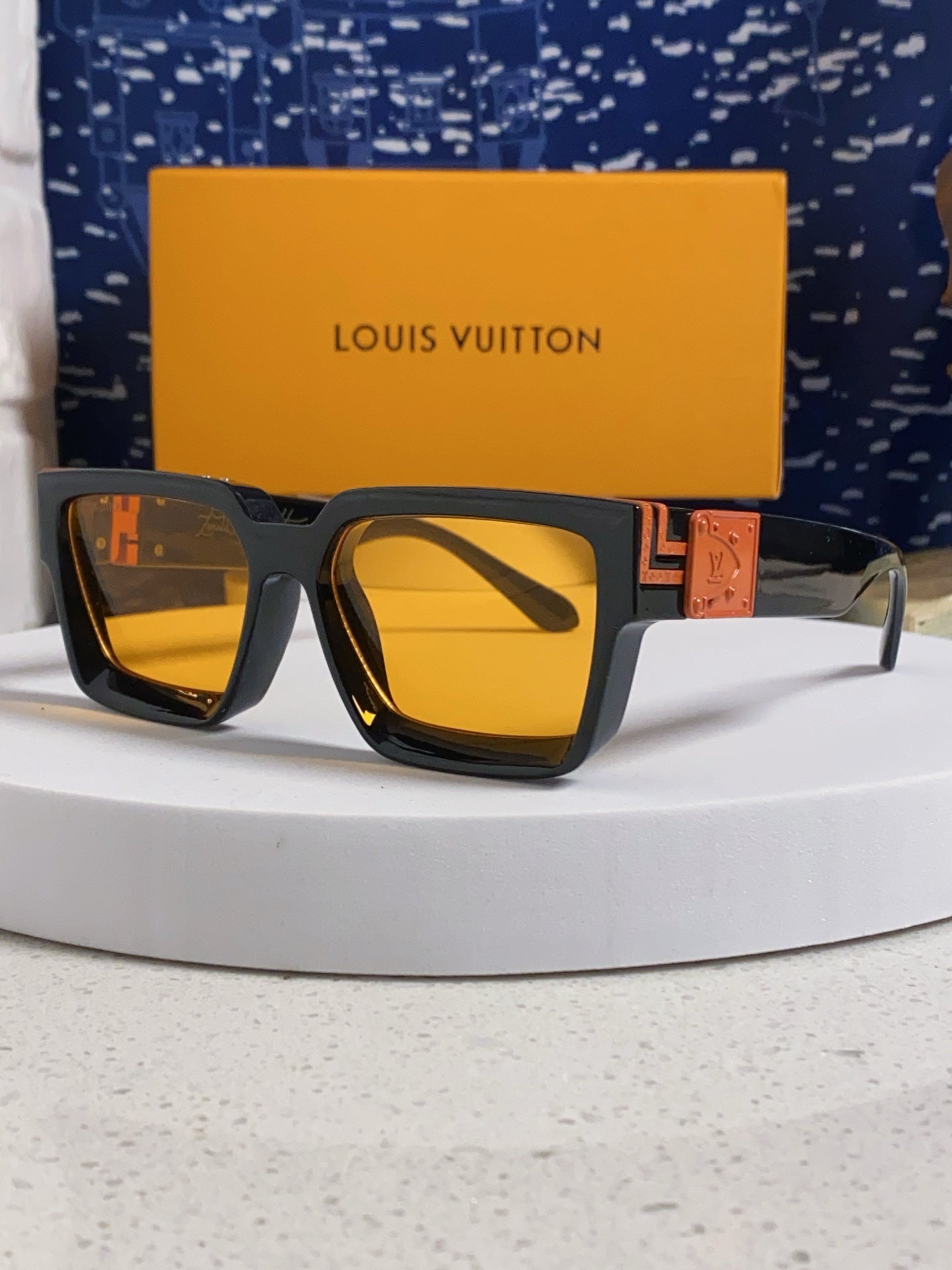 China Replica LV Sunglasses 32usd Only