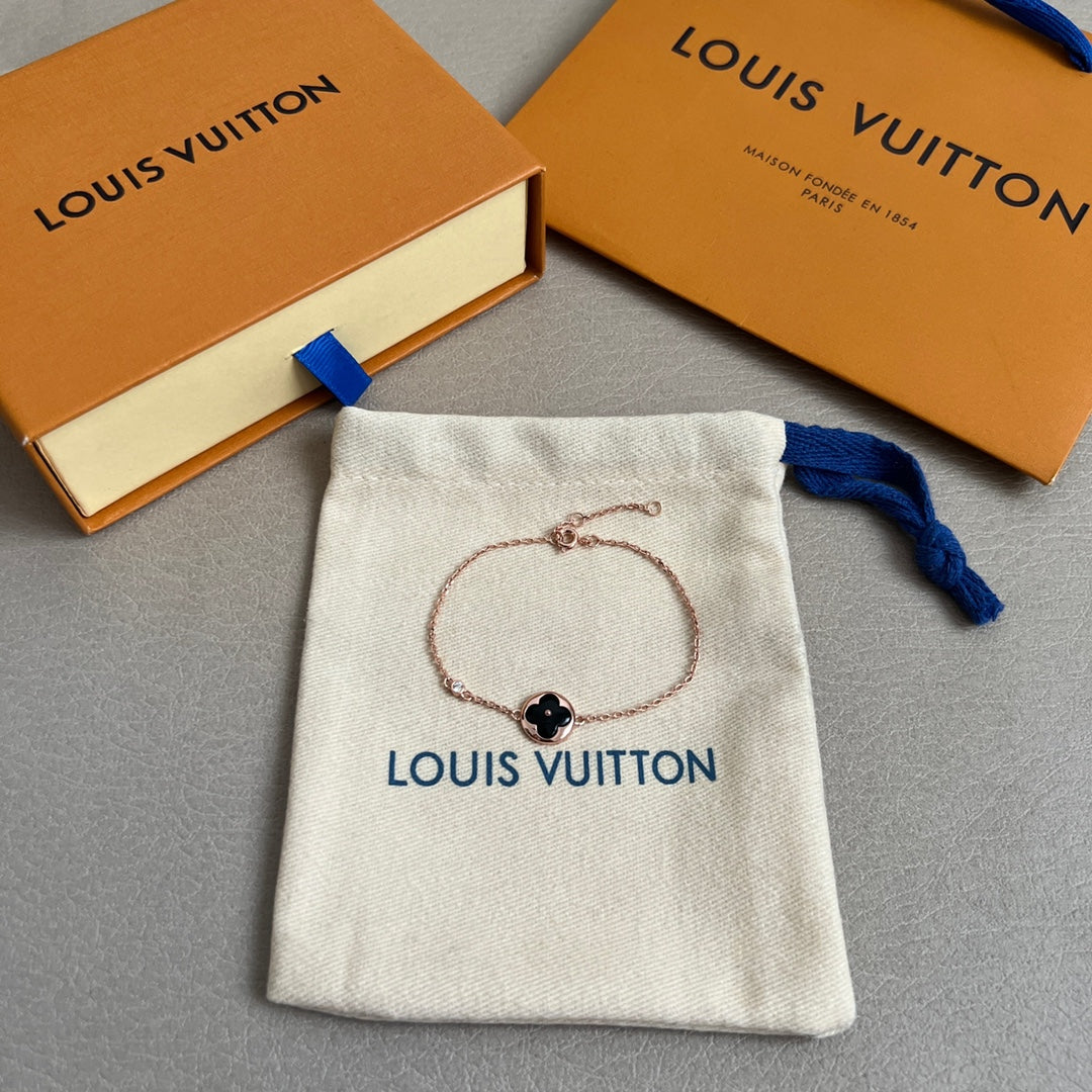 China Replica LV Rings 35usd Only