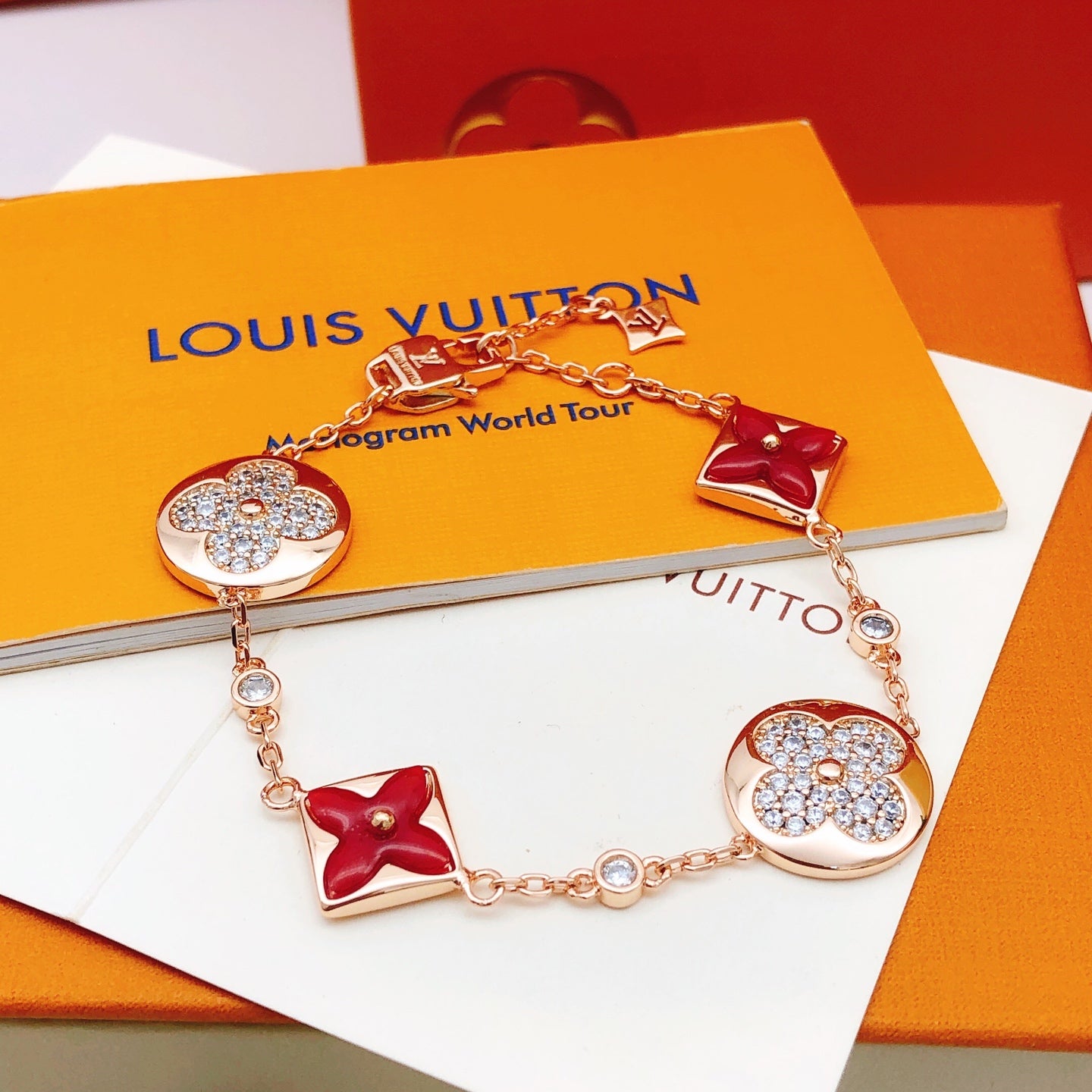 China Replica LV Bracelets 35usd Only