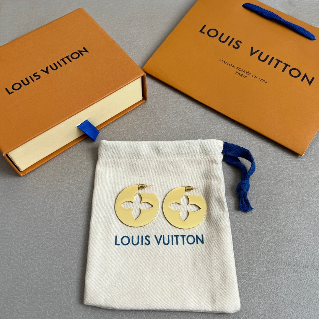 China Replica LV Earrings 28usd Only