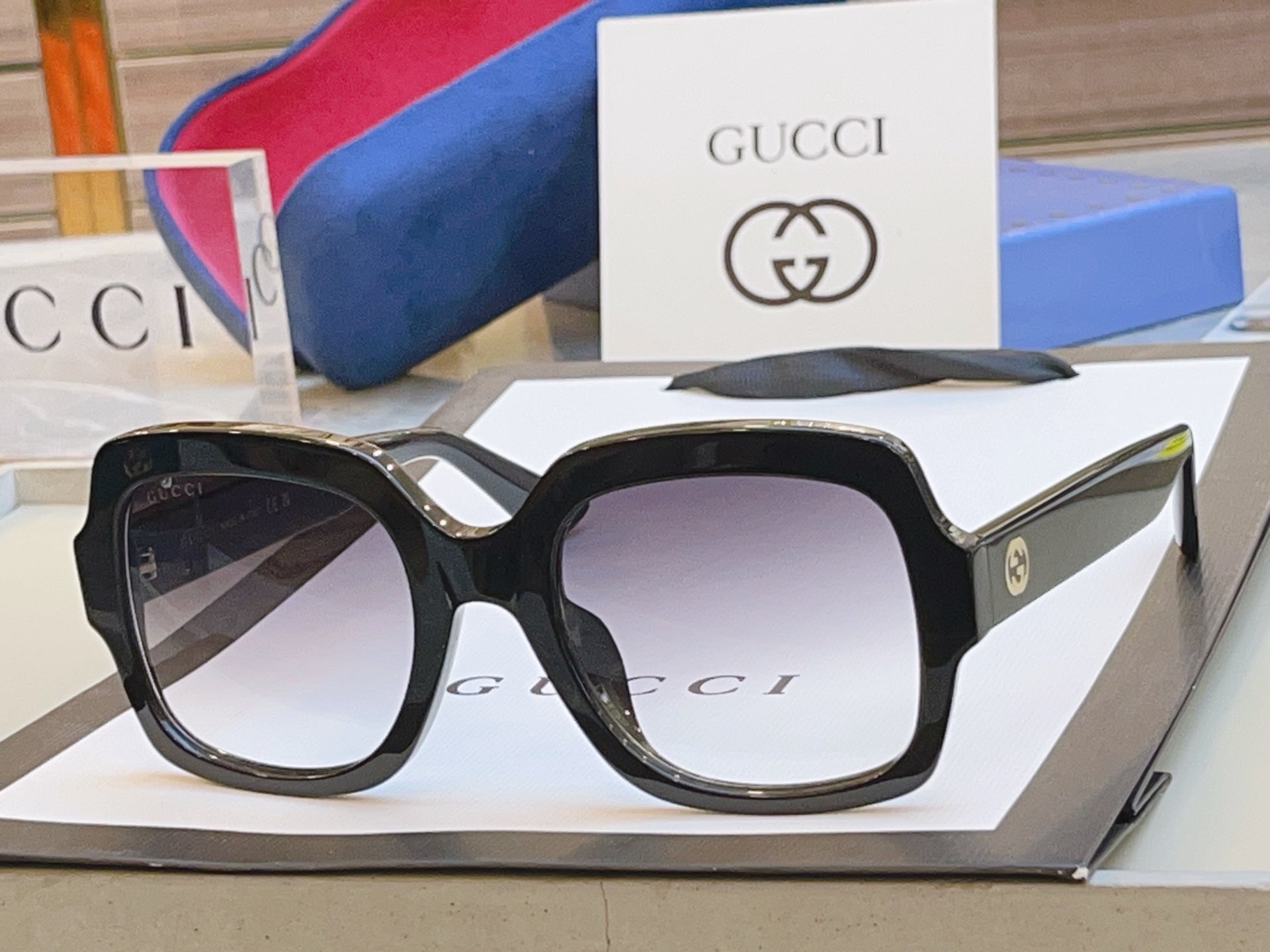 China Replica Gucci Sunglasses 50usd Only