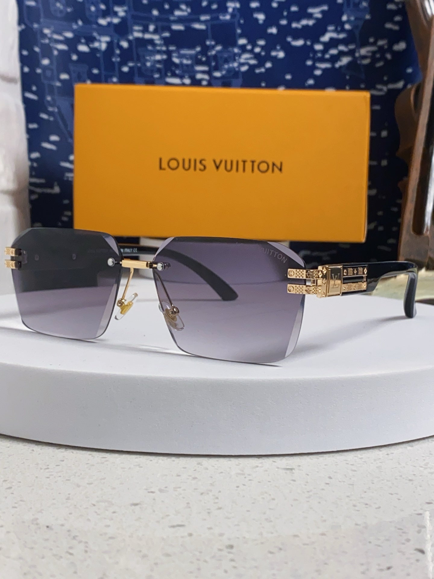 China Replica LV Sunglasses 32usd Only