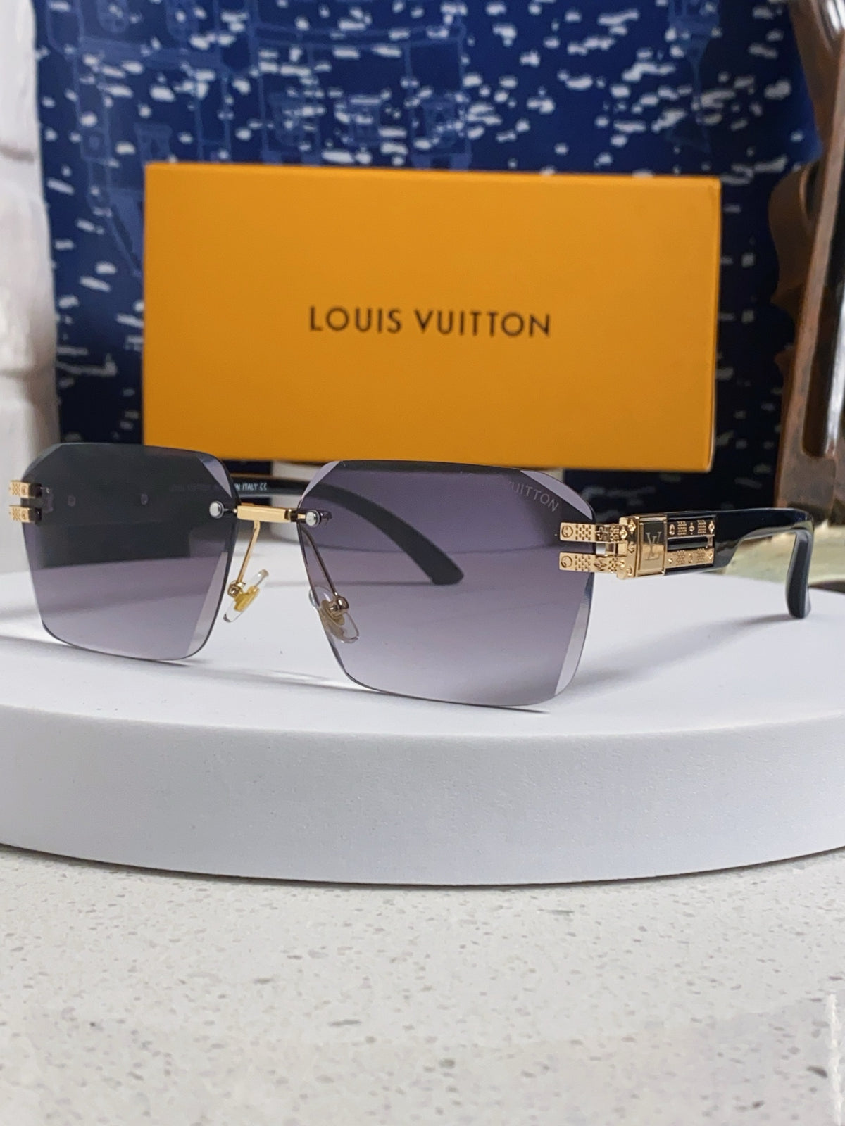 China Replica LV Sunglasses 32usd Only
