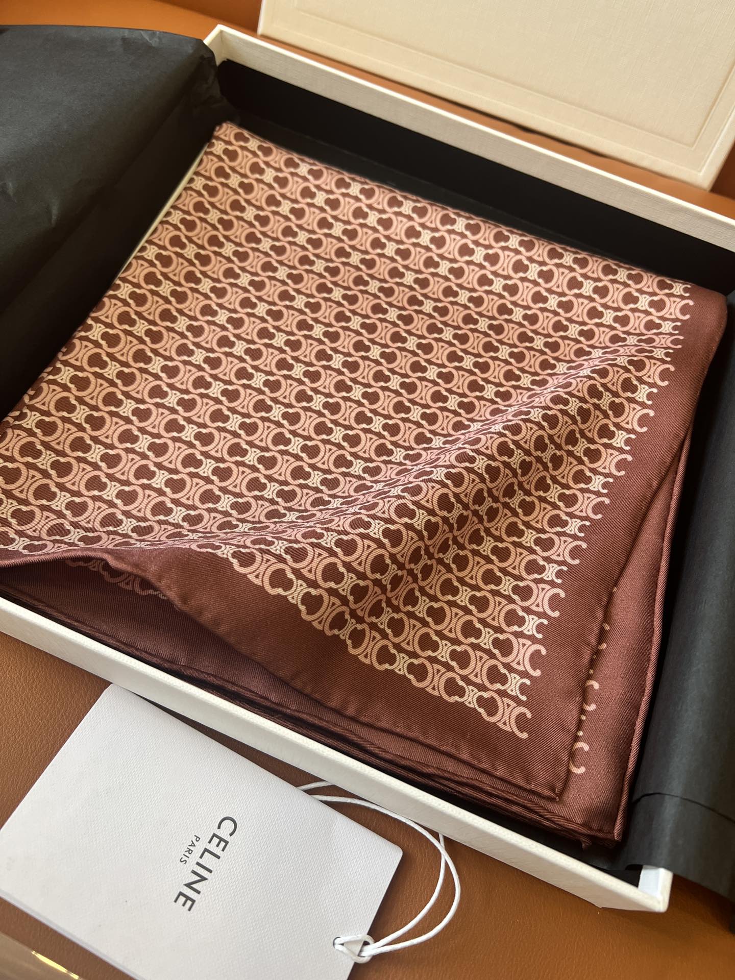 China Replica Celine Scarf 140usd Only