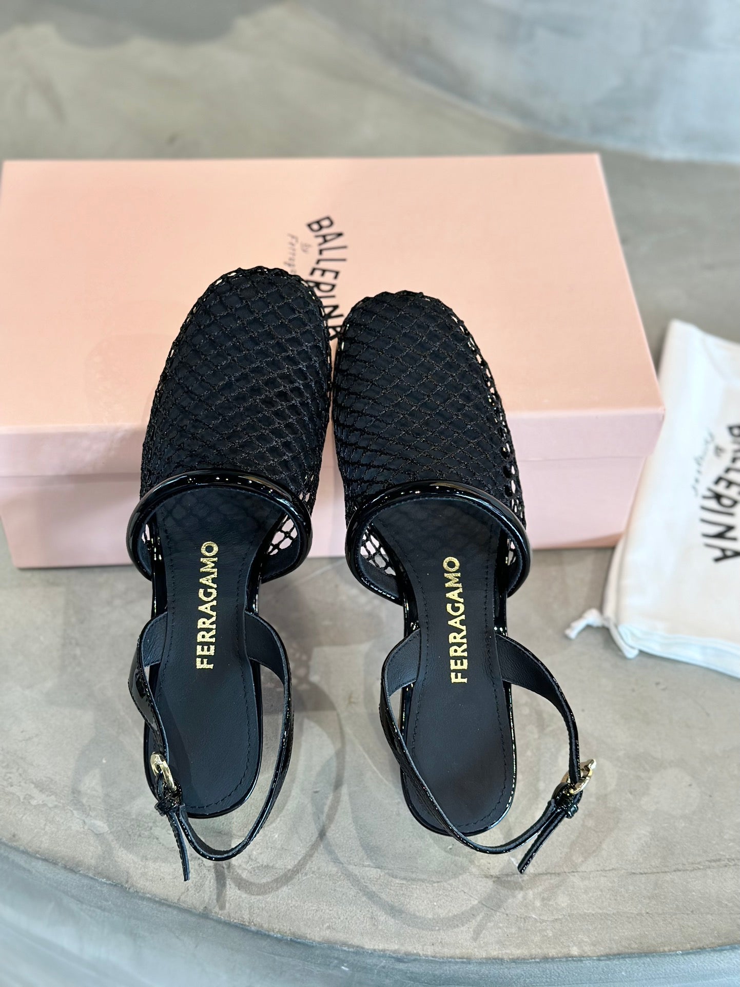 China Replica Ferragamo Women Shoes 91usd Only