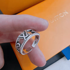 China Replica LV Necklaces 30usd Only
