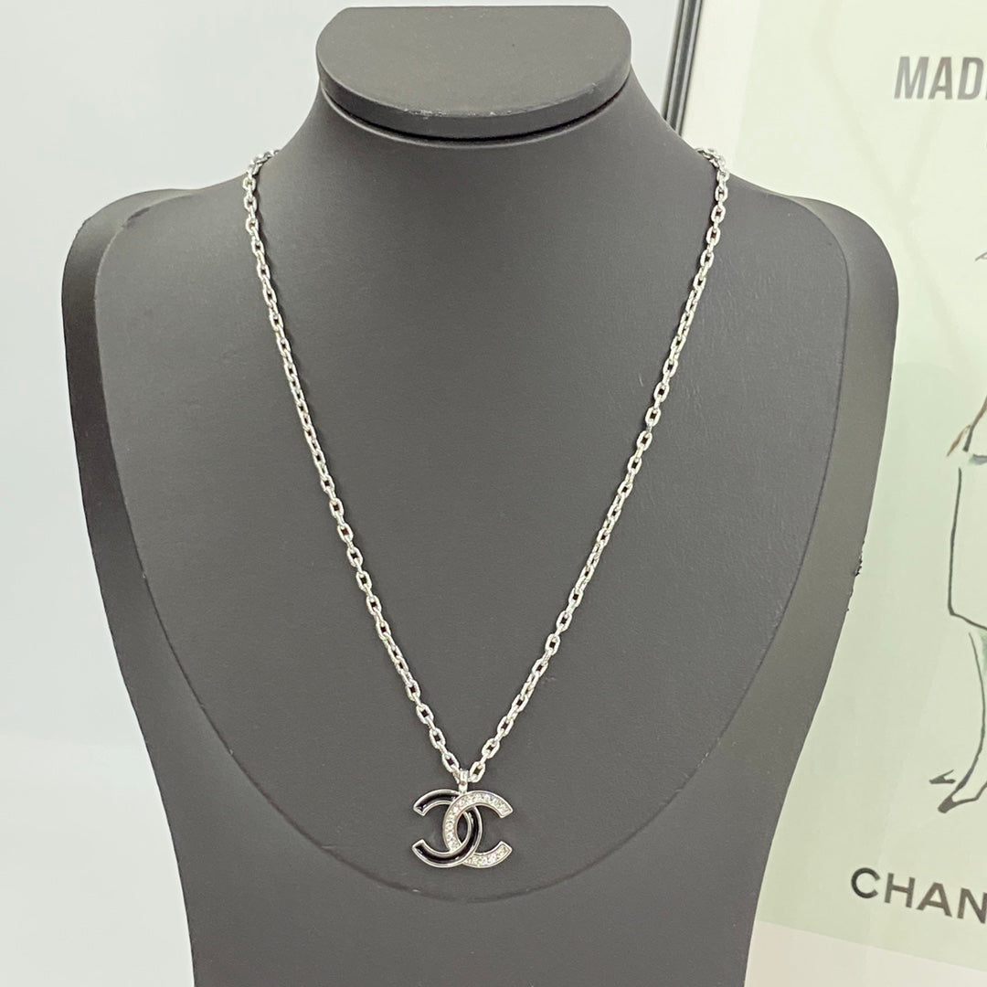 China Replica Chanel Necklaces 33usd Only