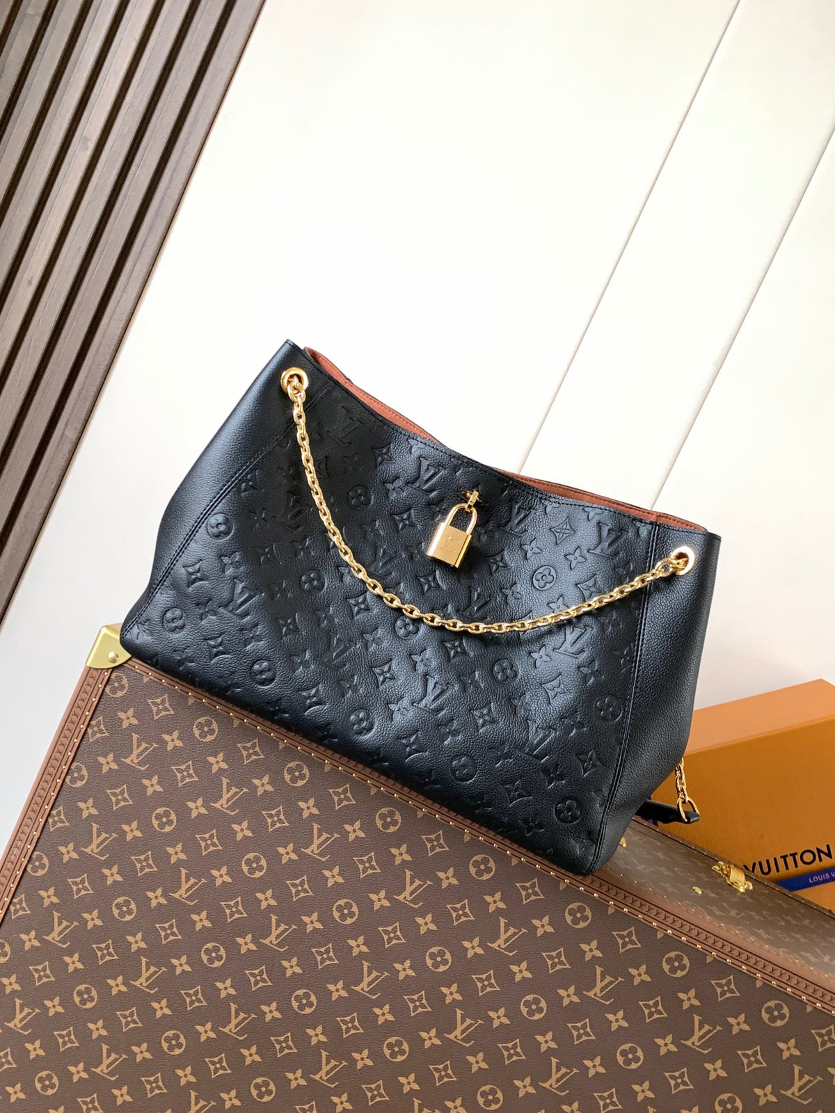 China Replica LV Handbags 189usd Only
