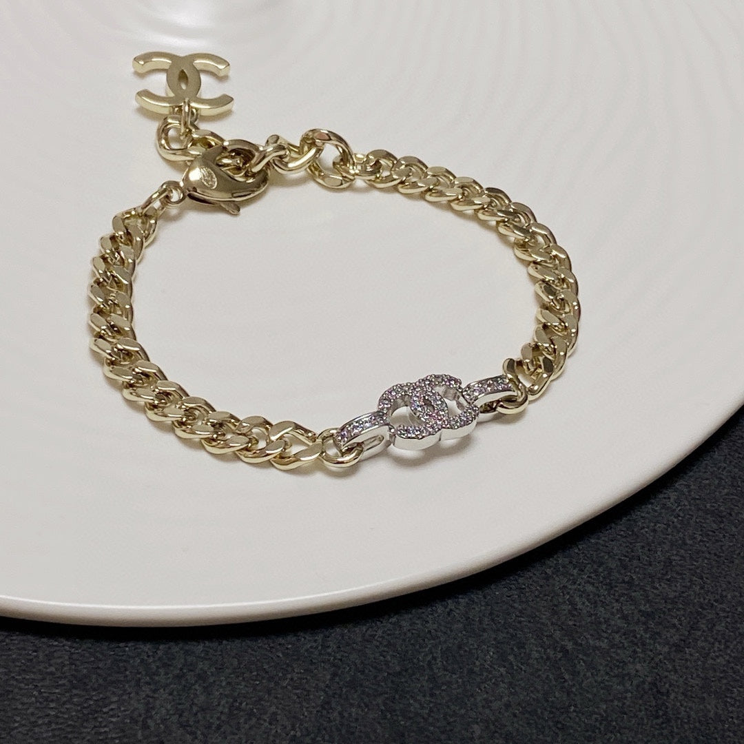 China Replica Chanel Bracelets 30usd Only