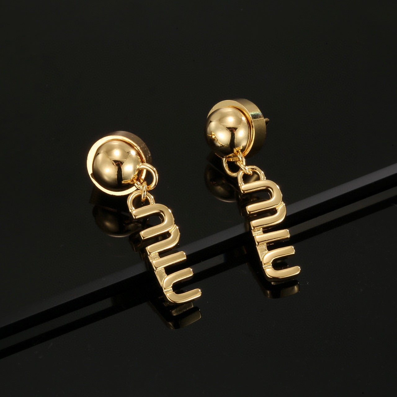 China Replica Miumiu Earrings 20usd Only