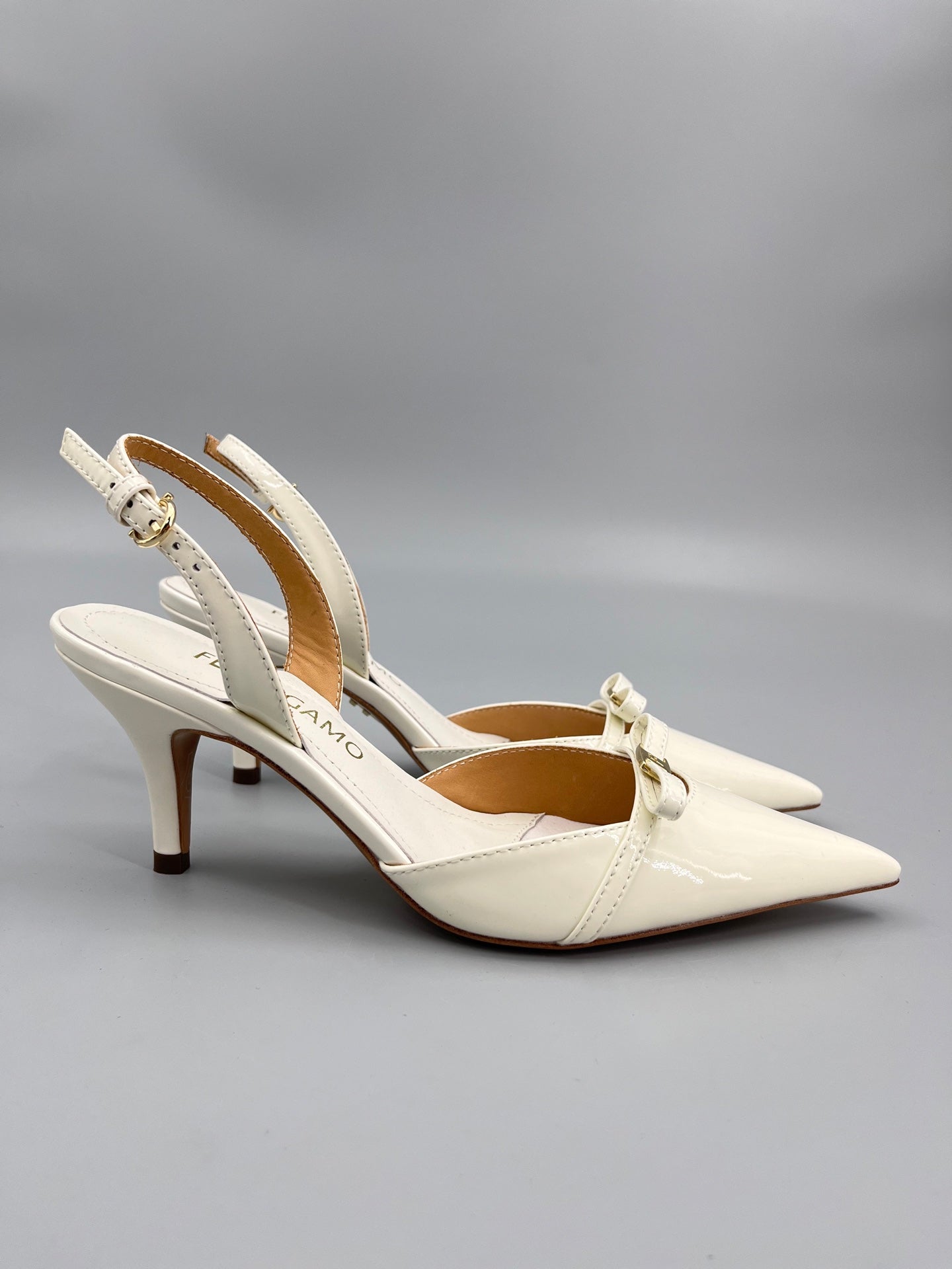 China Replica Ferragamo Women Shoes 98usd Only