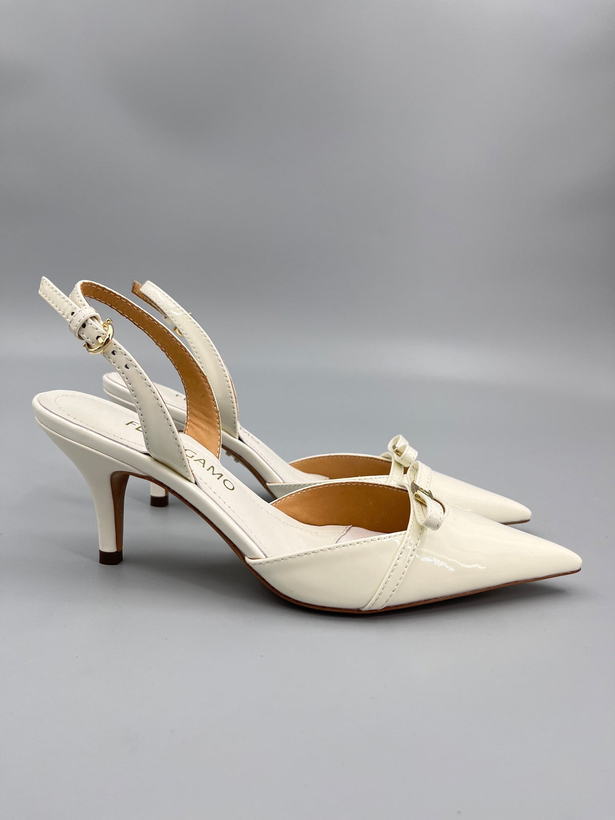 China Replica Ferragamo Women Shoes 98usd Only