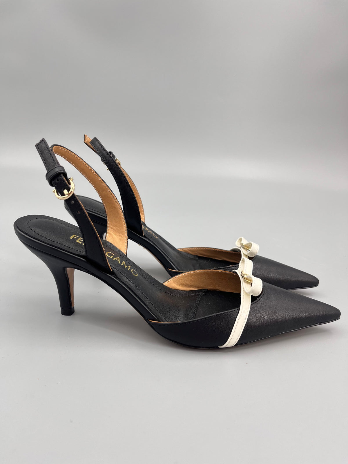 China Replica Ferragamo Women Shoes 98usd Only