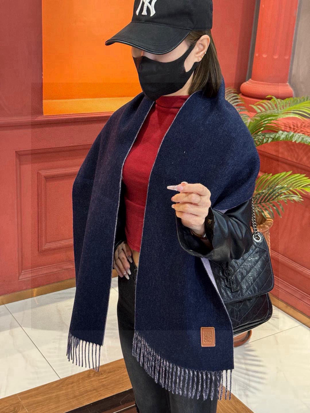 China Replica Loewe Scarf 50usd Only