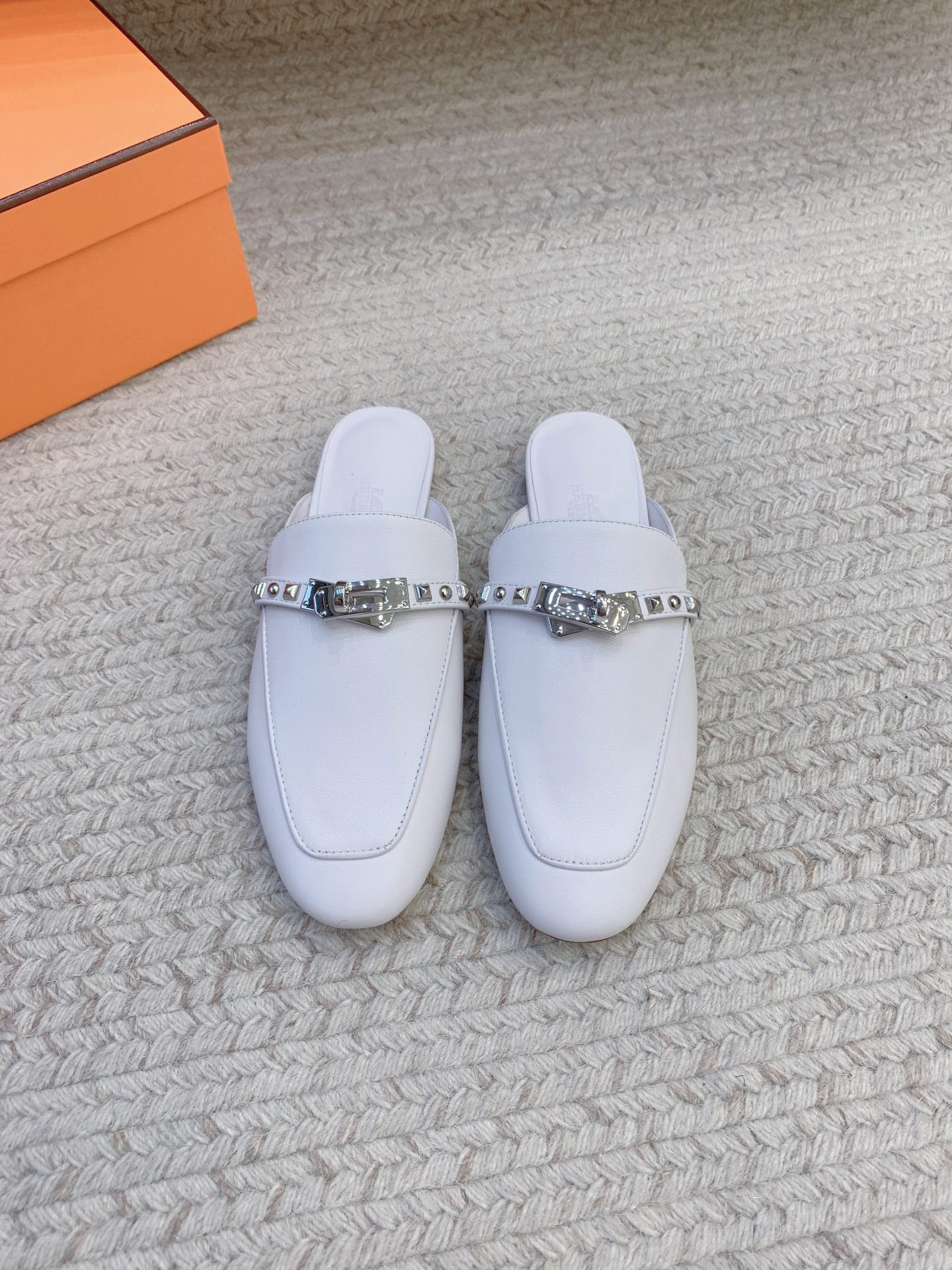 China Replica Hermes Women Shoes 122usd Only
