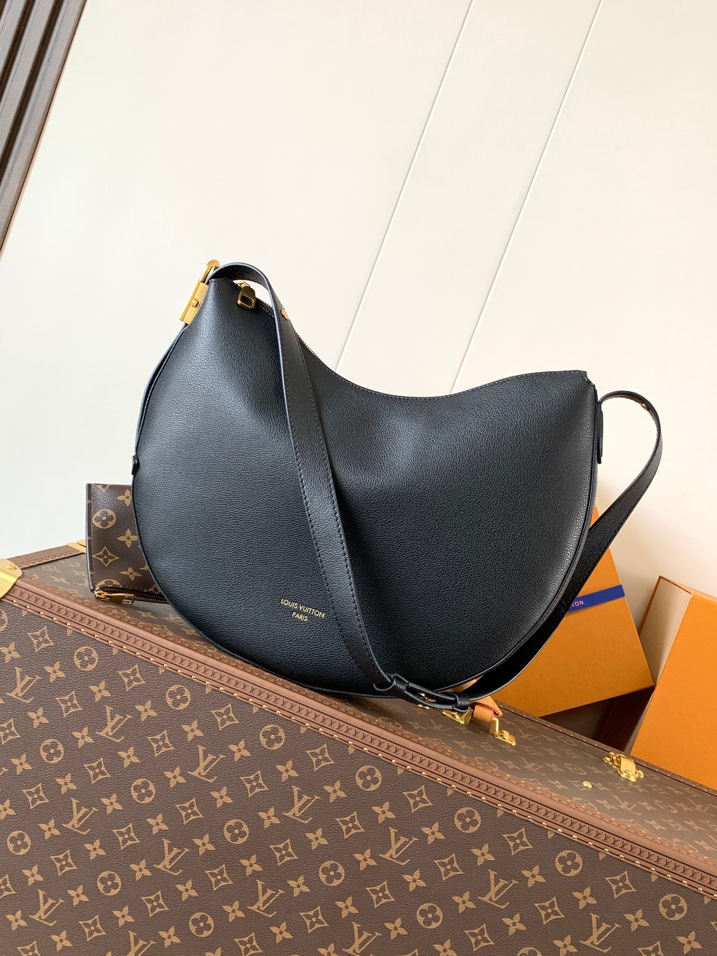 China Replica LV Handbags 177usd Only