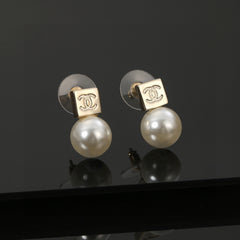 China Replica Chanel Earrings 18usd Only