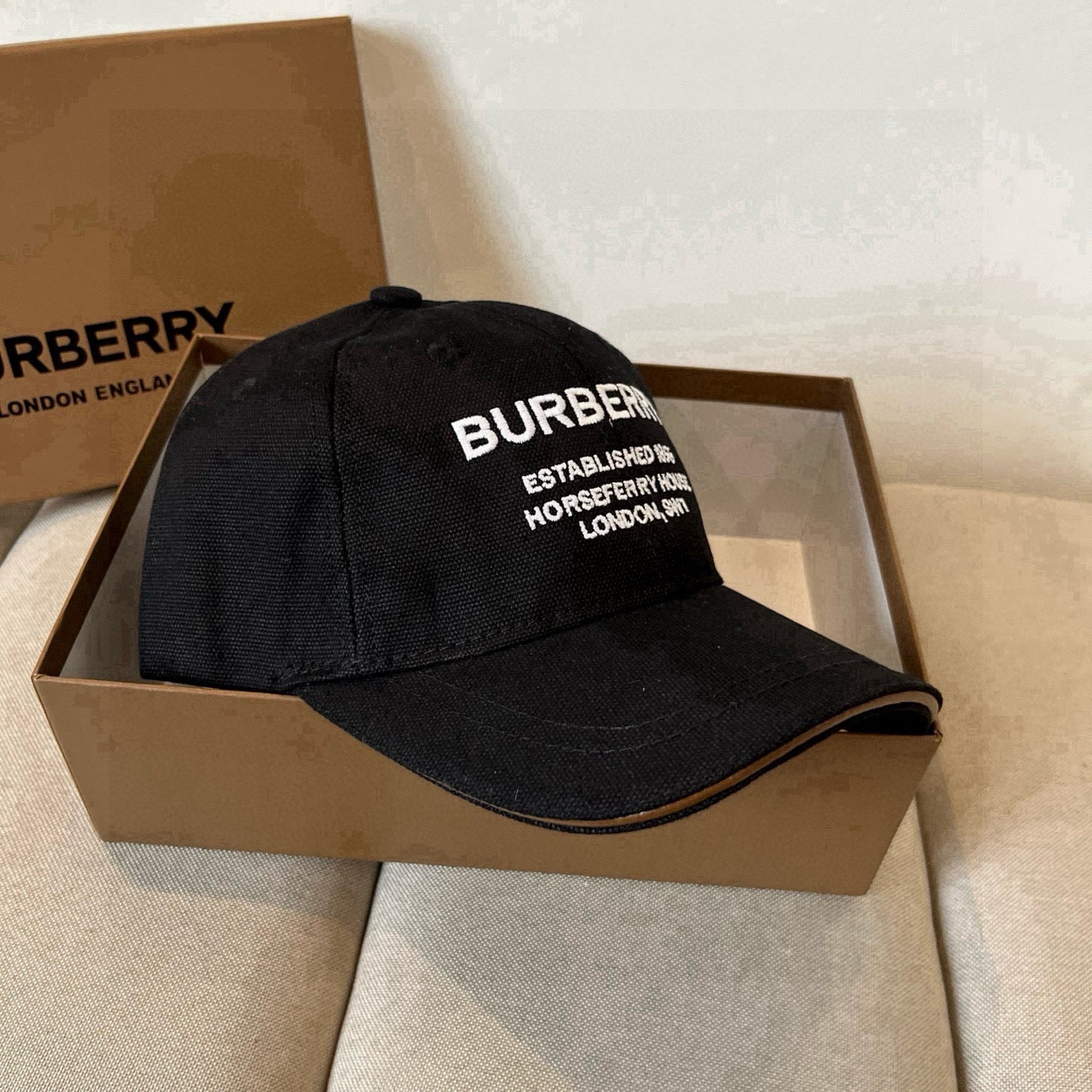China Replica Burberry Hats 24usd Only