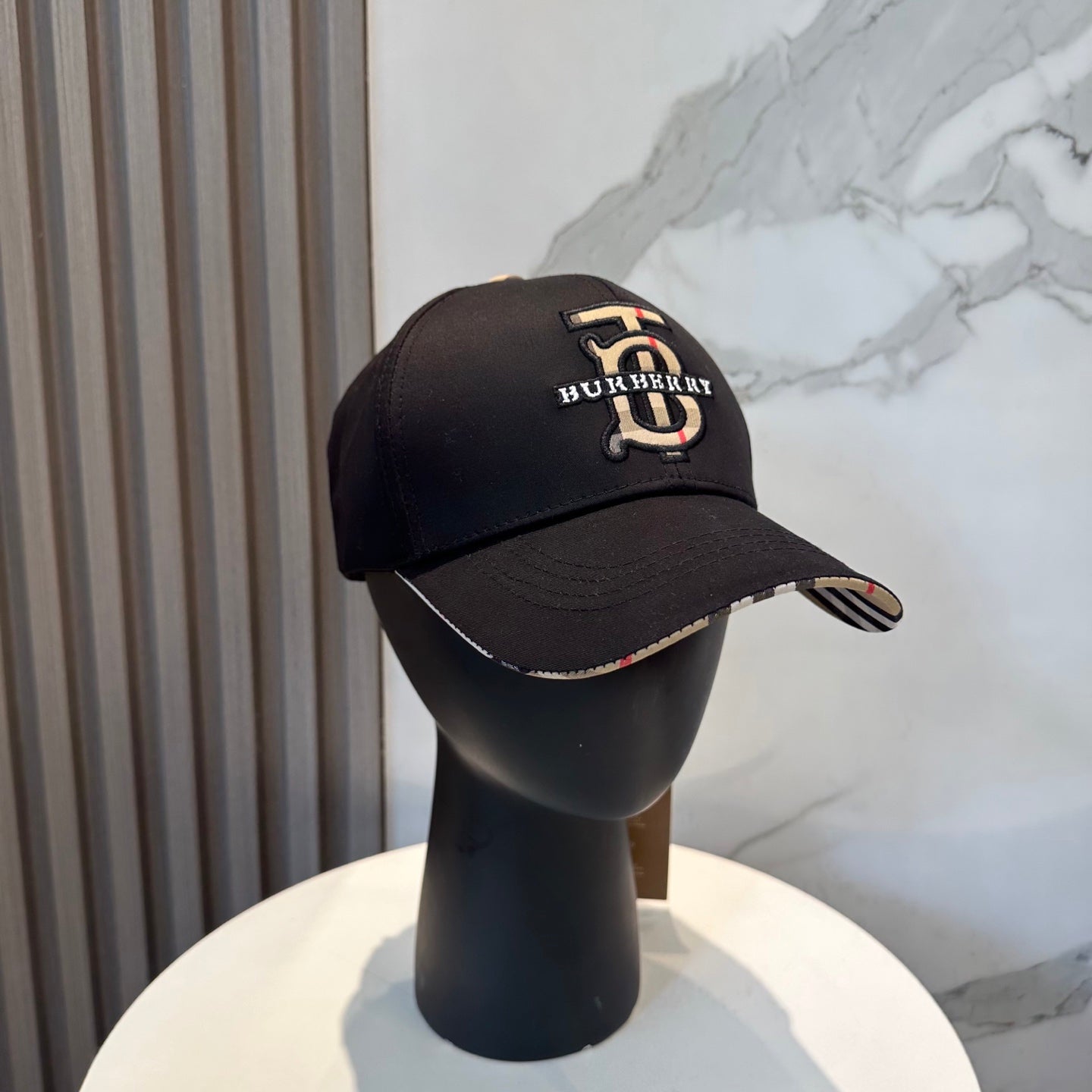 China Replica Burberry Hats 22usd Only
