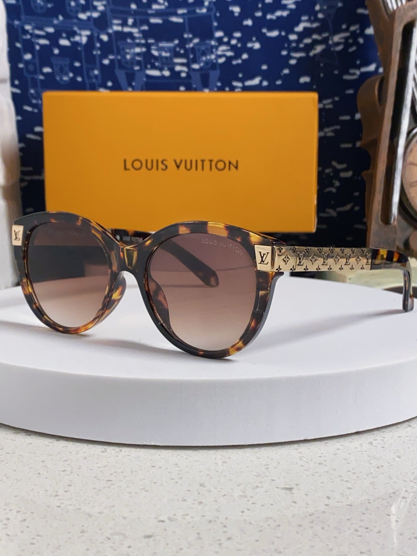 China Replica LV Sunglasses 32usd Only