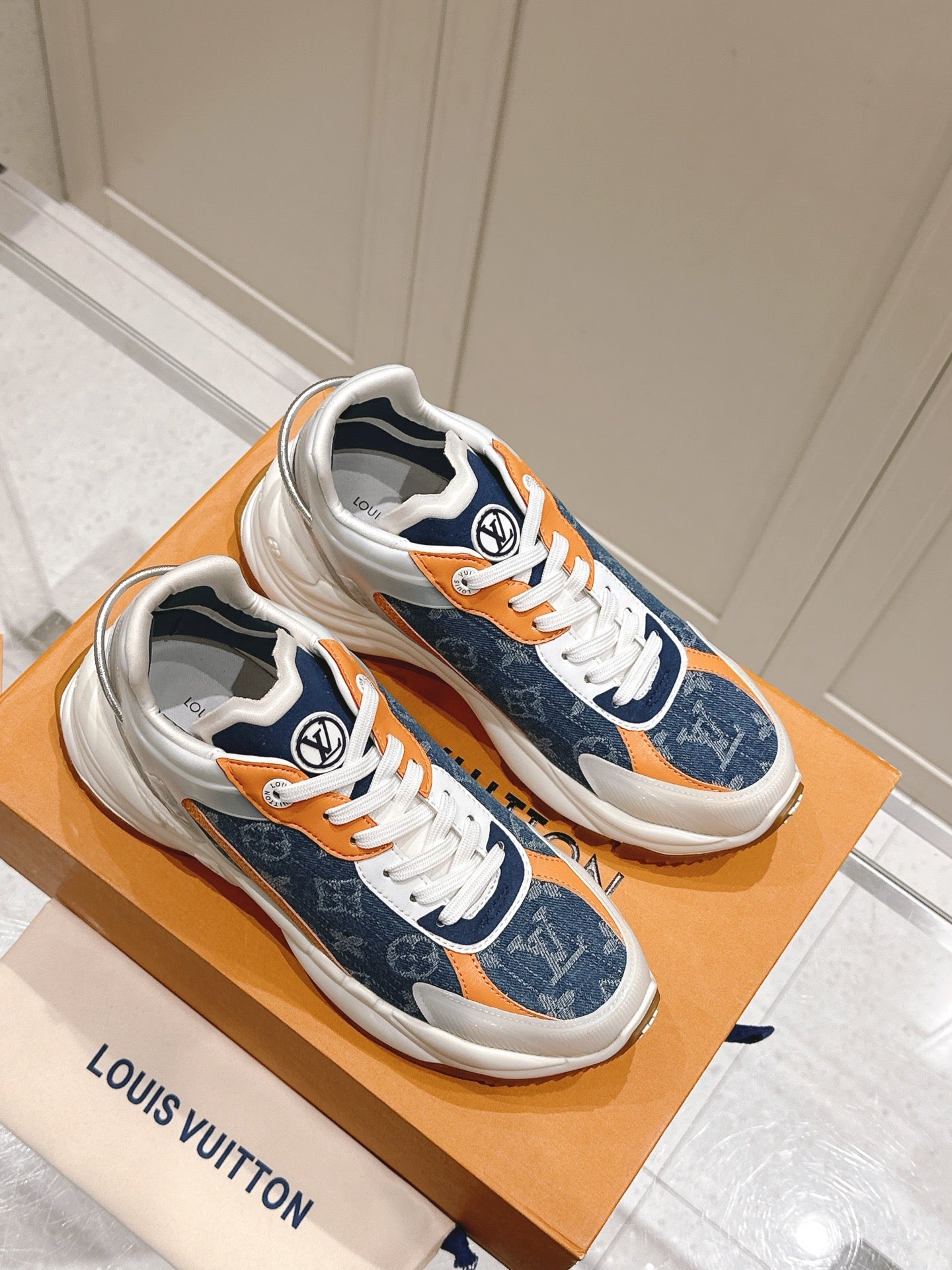 China Replica LV Women Shoes 136usd Only