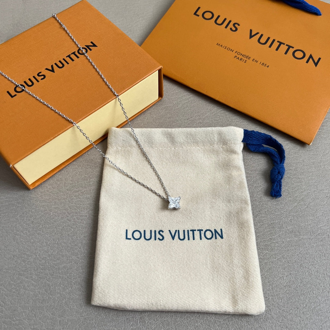 China Replica LV Necklaces 51usd Only