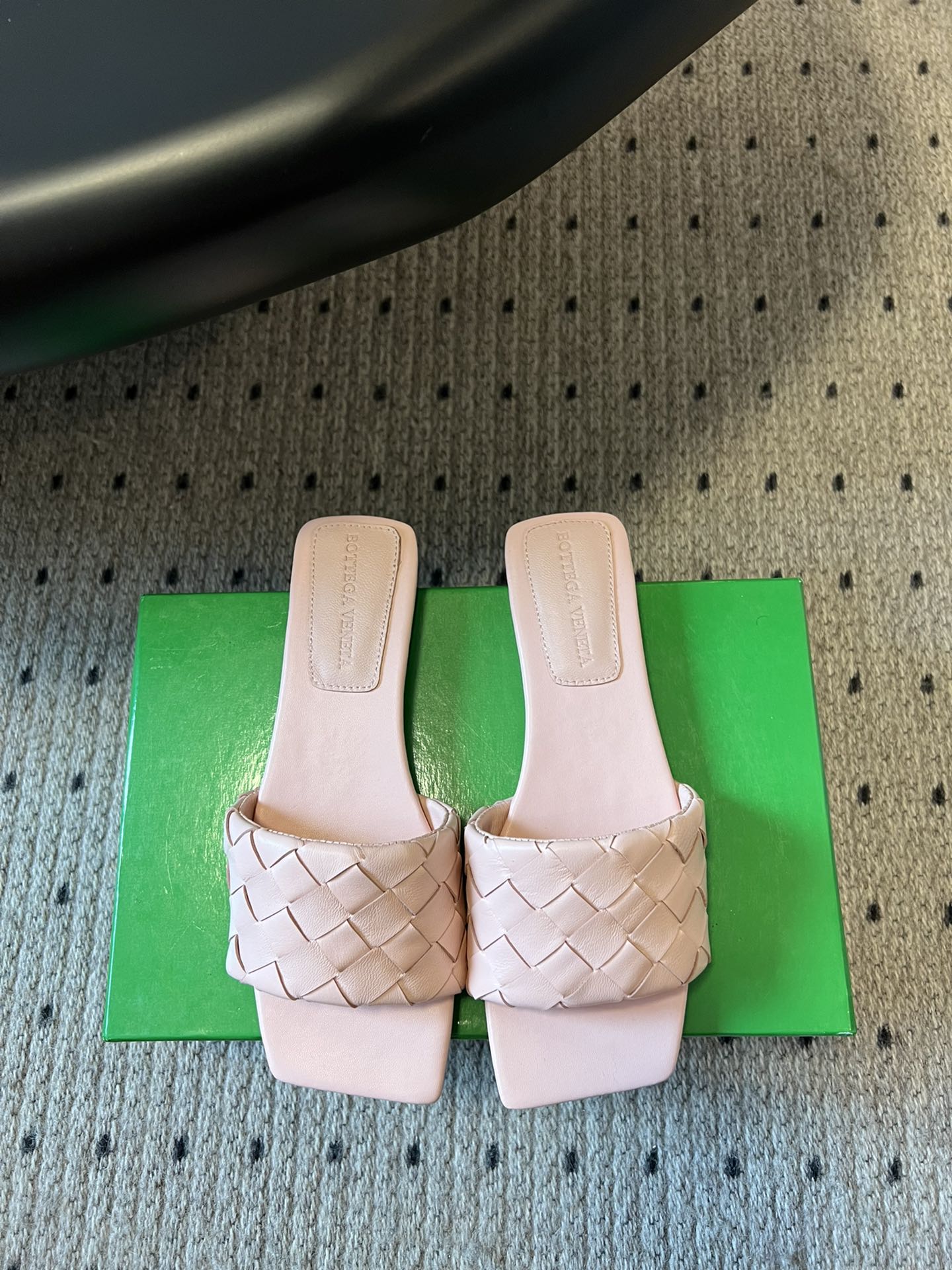 China Replica Bottega Veneta Women Shoes 108usd Only