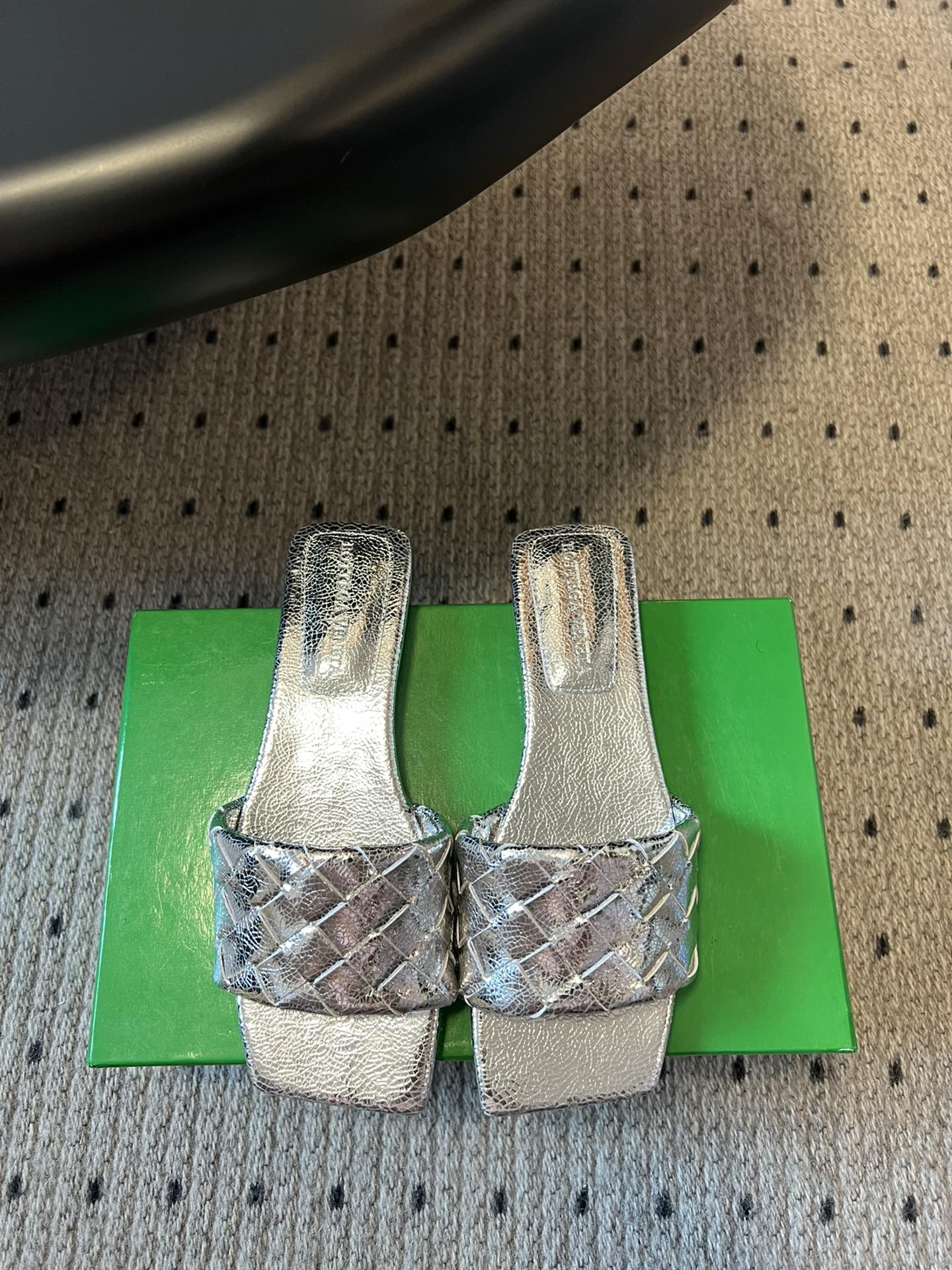 China Replica Bottega Veneta Women Shoes 108usd Only