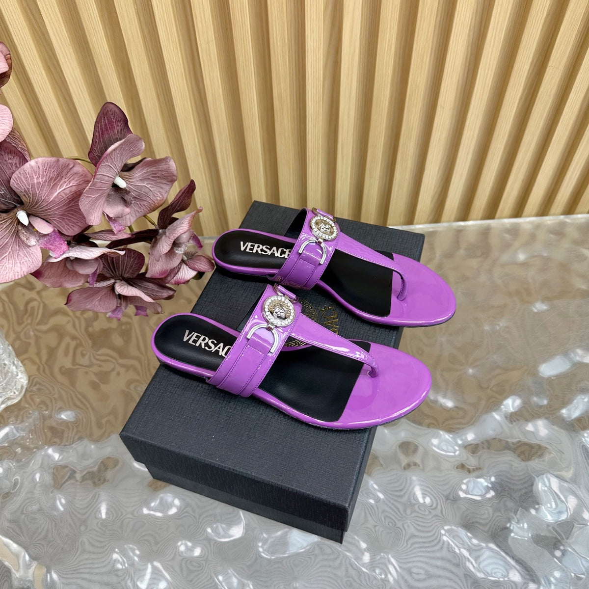 China Replica Versace Women Shoes 91usd Only