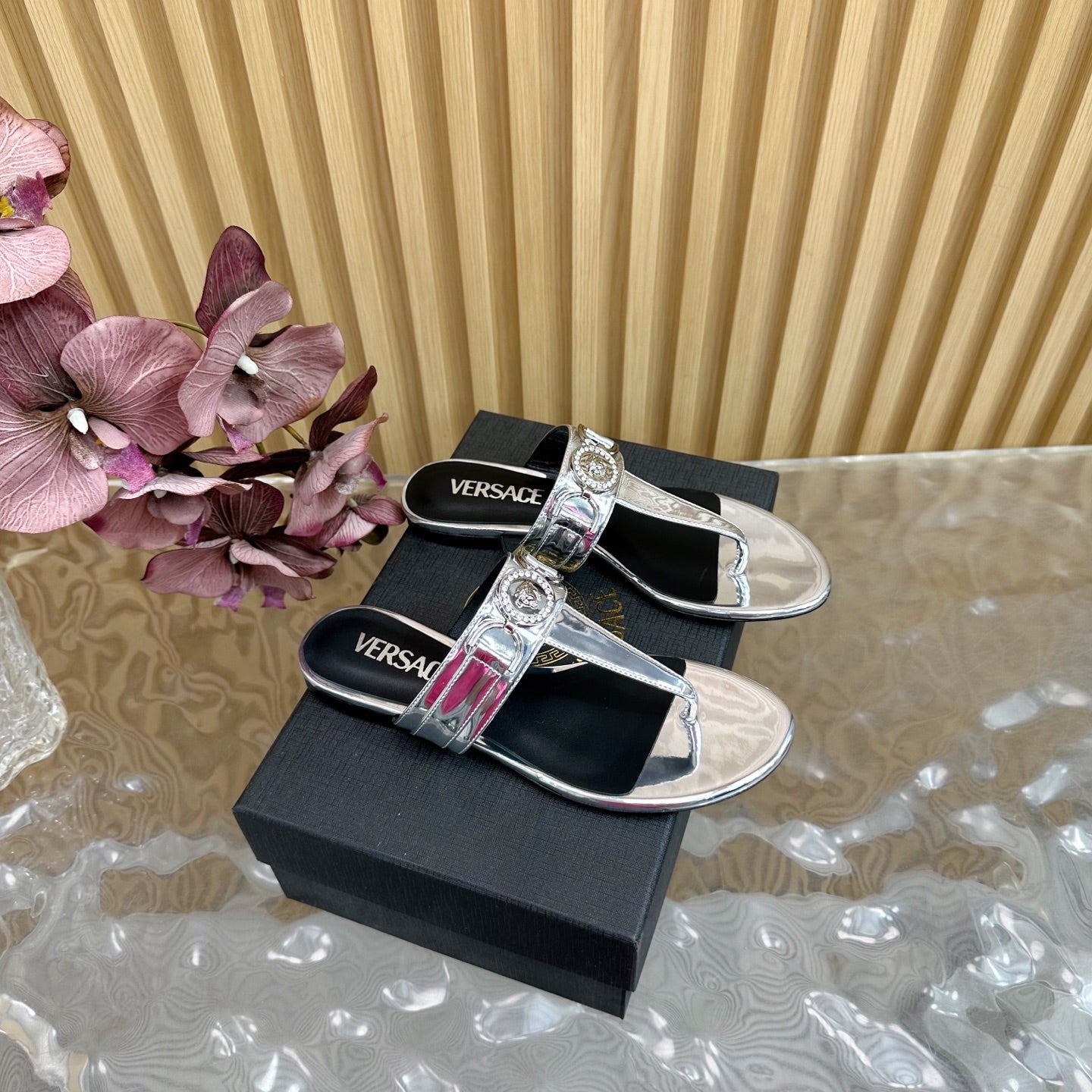 China Replica Versace Women Shoes 91usd Only
