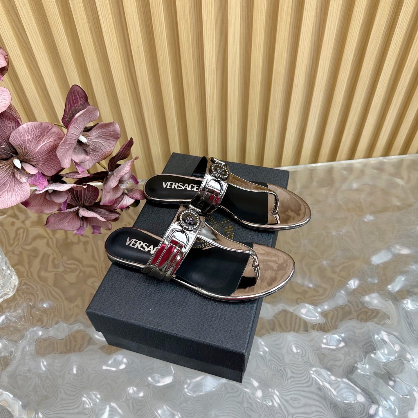 China Replica Versace Women Shoes 91usd Only