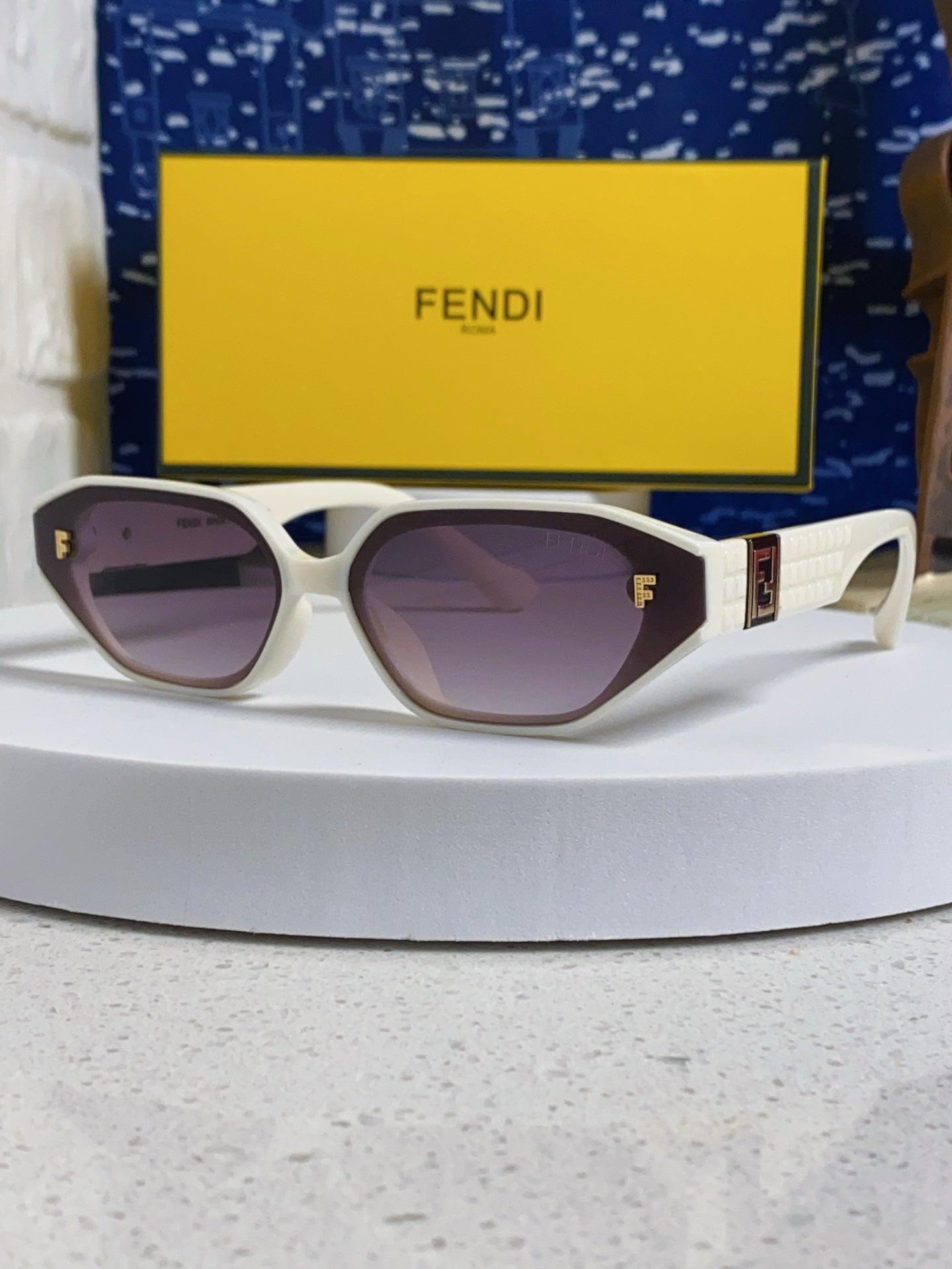China Replica Fendi Sunglasses 30usd Only