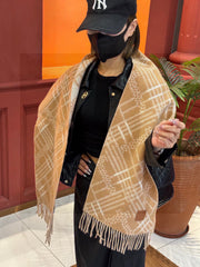 China Replica Burberry Scarf 52usd Only